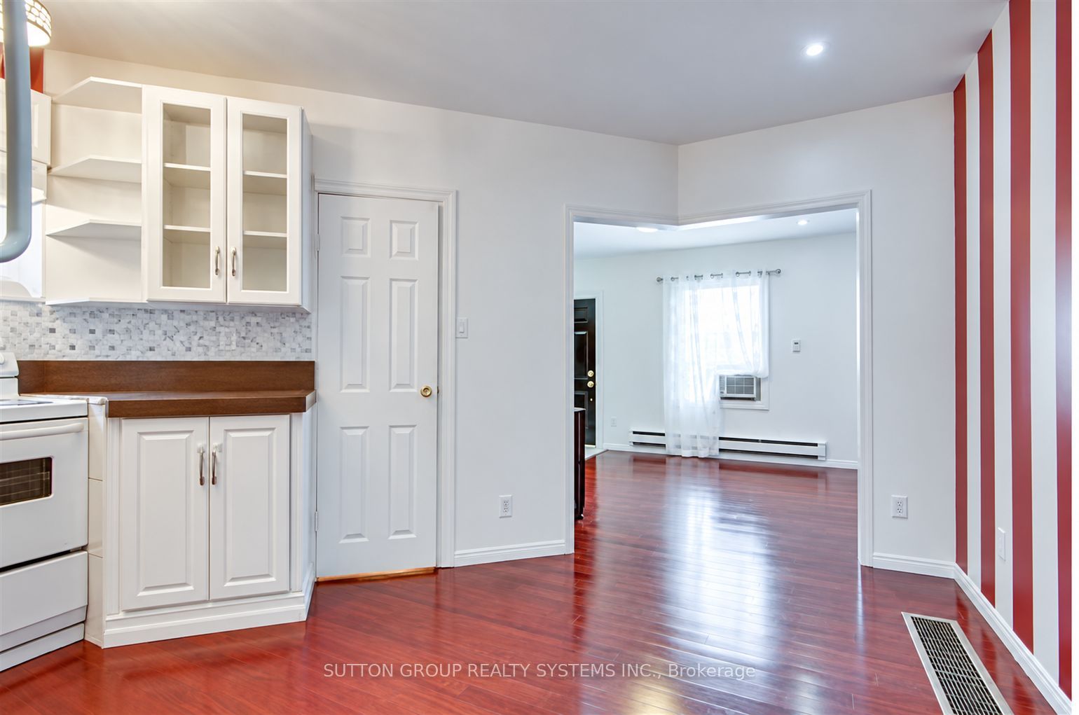 2094 Dufferin Street, Toronto, ON M6E 3R7 photo 3