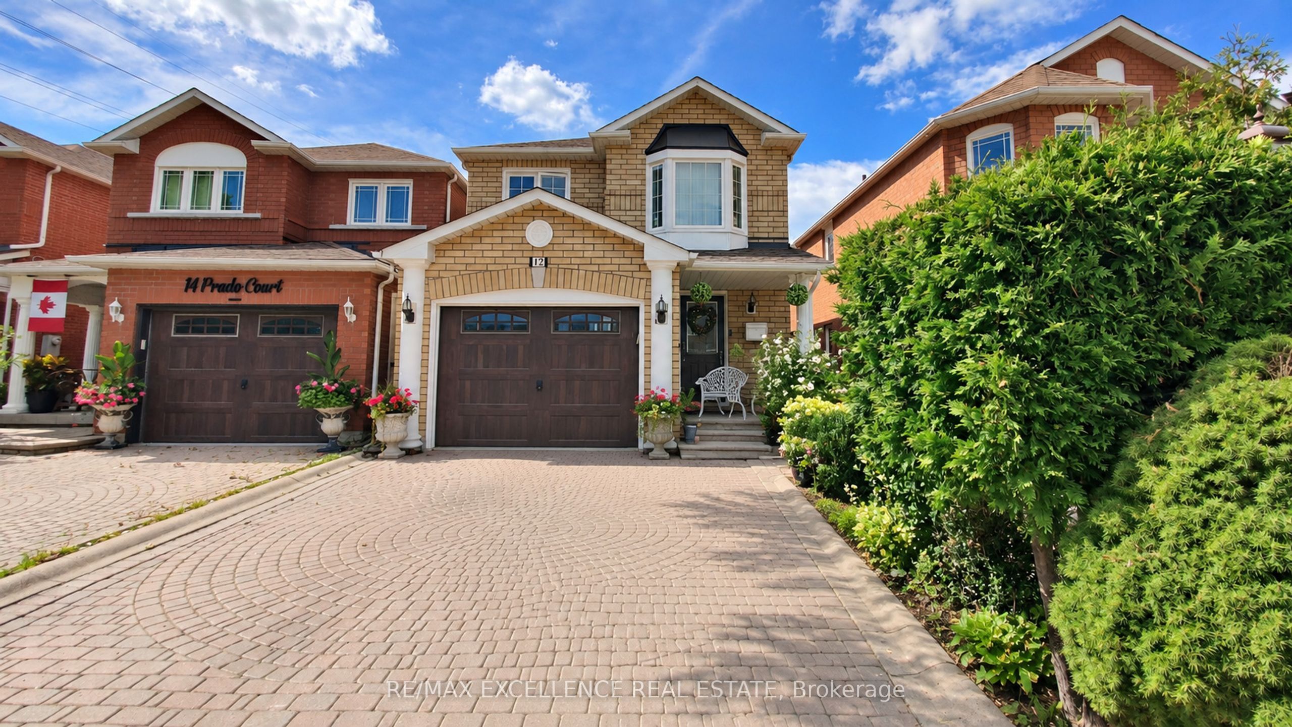 12 Prado Court, Toronto, ON M6B 4L2 photo 2