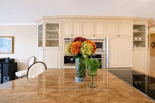 2045 Lake Shore Boulevard W 3705, Toronto, ON M8V 2Z6 photo 5