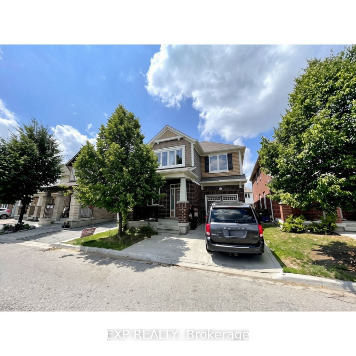 58 Meadowcrest ( Upper Main) Lane, Brampton, ON L7A 0V7 photo 2