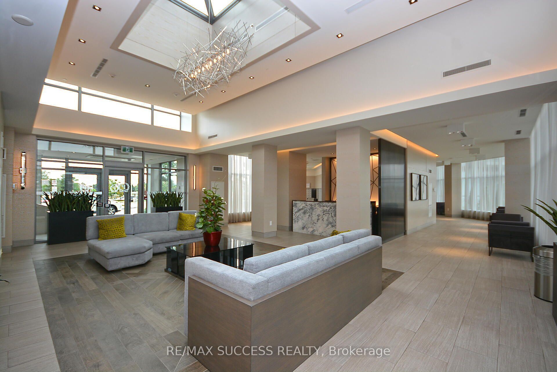 4655 Glen Erin Drive, Mississauga, ON L5M 0Z1 photo 3