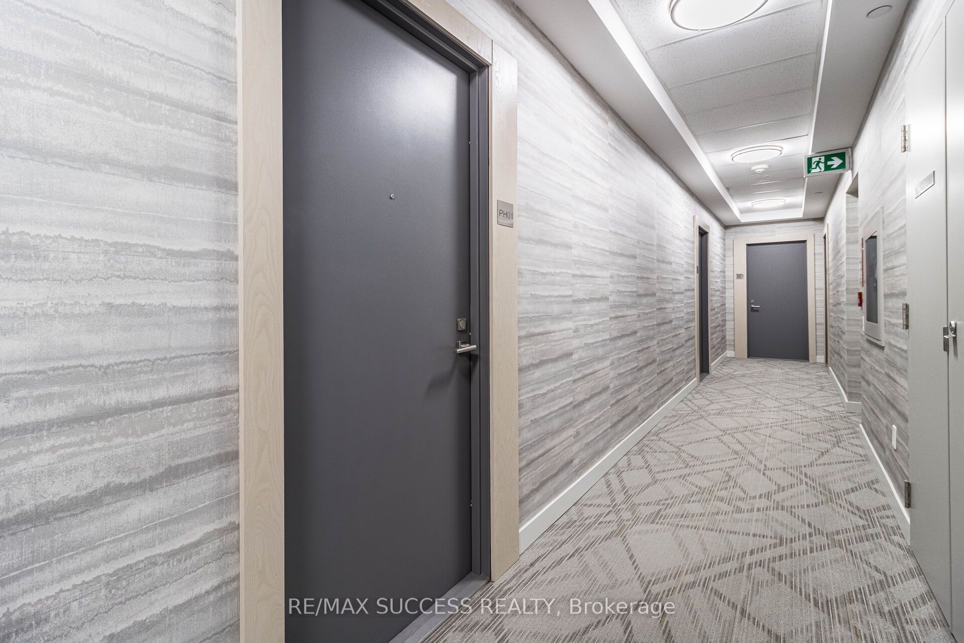 4655 Glen Erin Drive, Mississauga, ON L5M 0Z1 photo 4