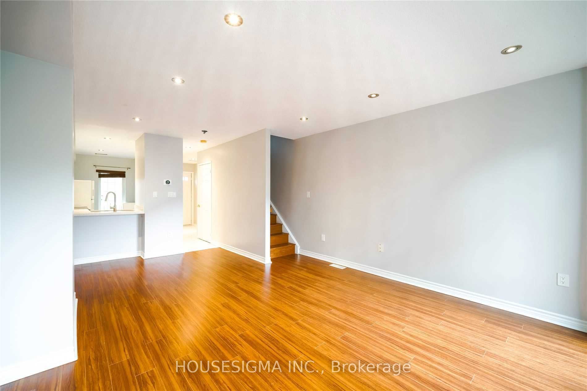 80 Strathaven Drive 21, Mississauga, ON L5R 3V9 photo 4