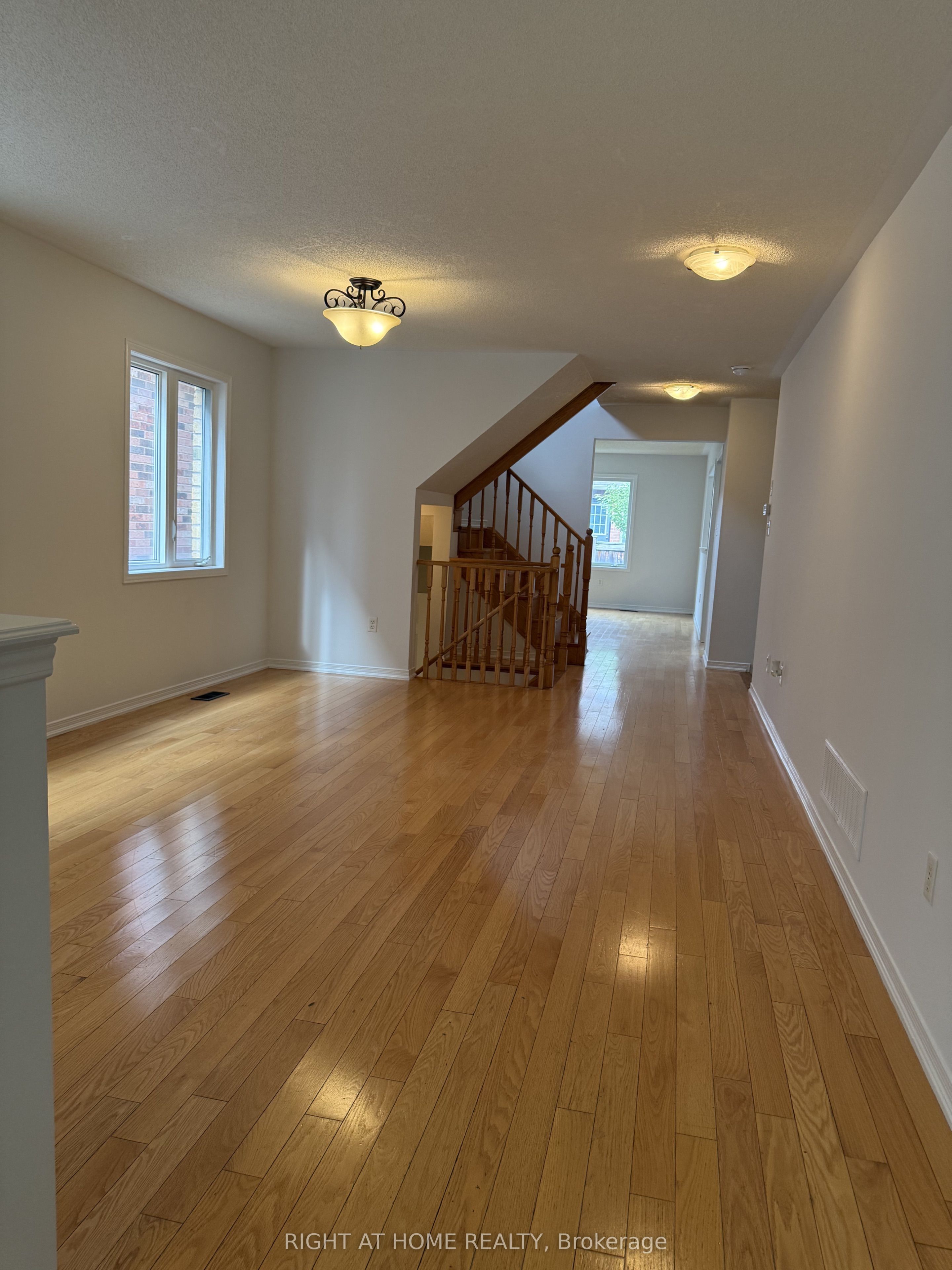 427 Chandler Crescent, Milton, ON L9T 0S9 photo 3