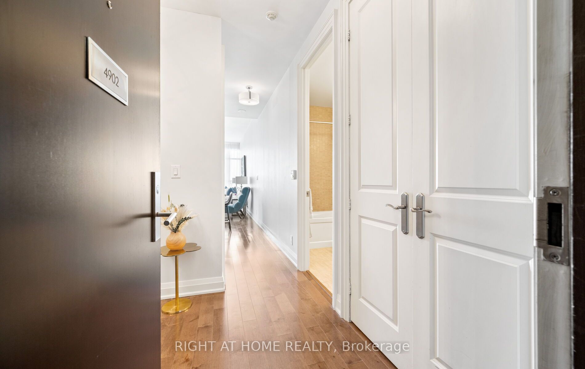 50 Absolute Avenue 4902 LPH, Mississauga, ON L4Z 0A8 photo 4