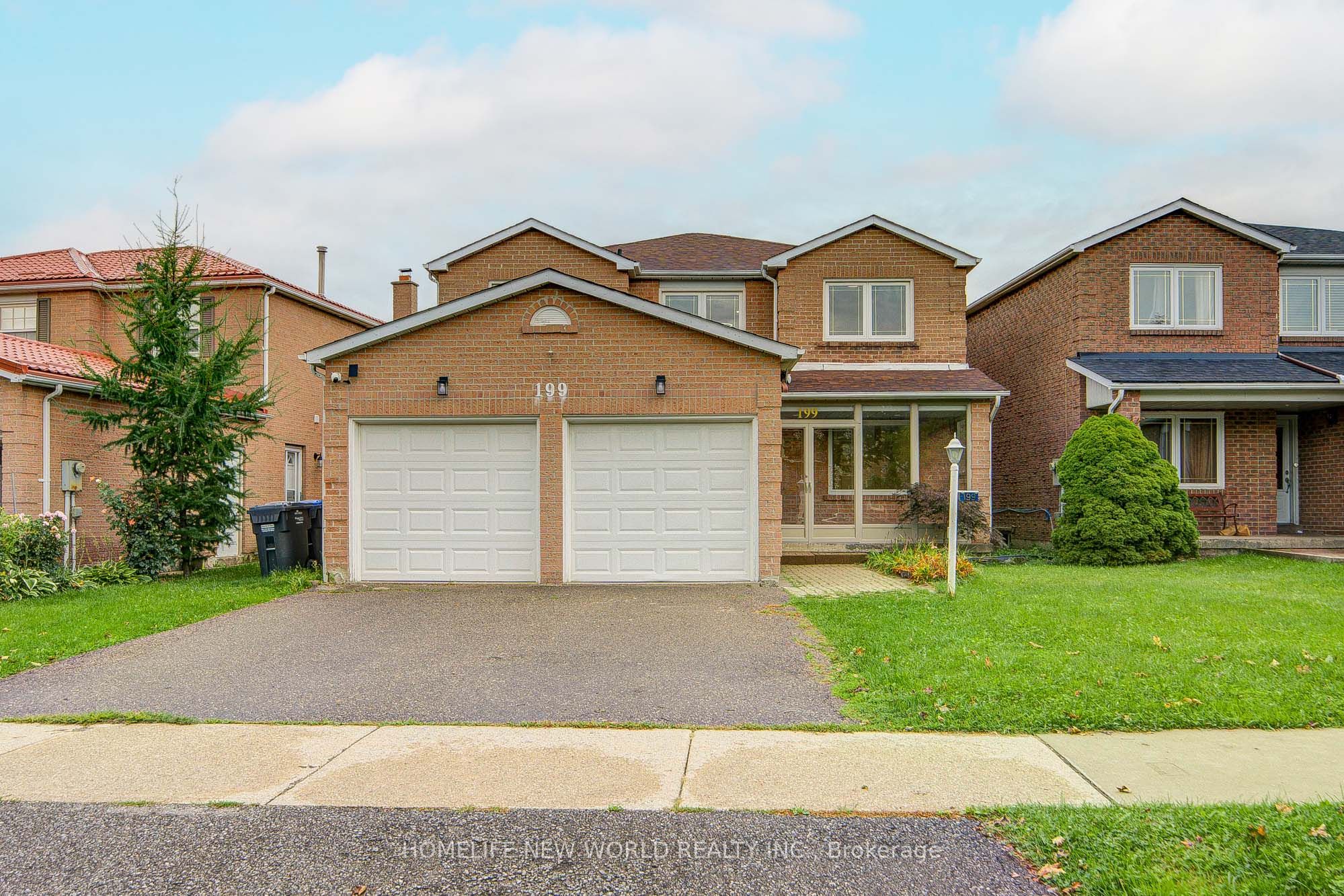 199 Harrowsmith Drive W, Mississauga, ON L5R 1R8