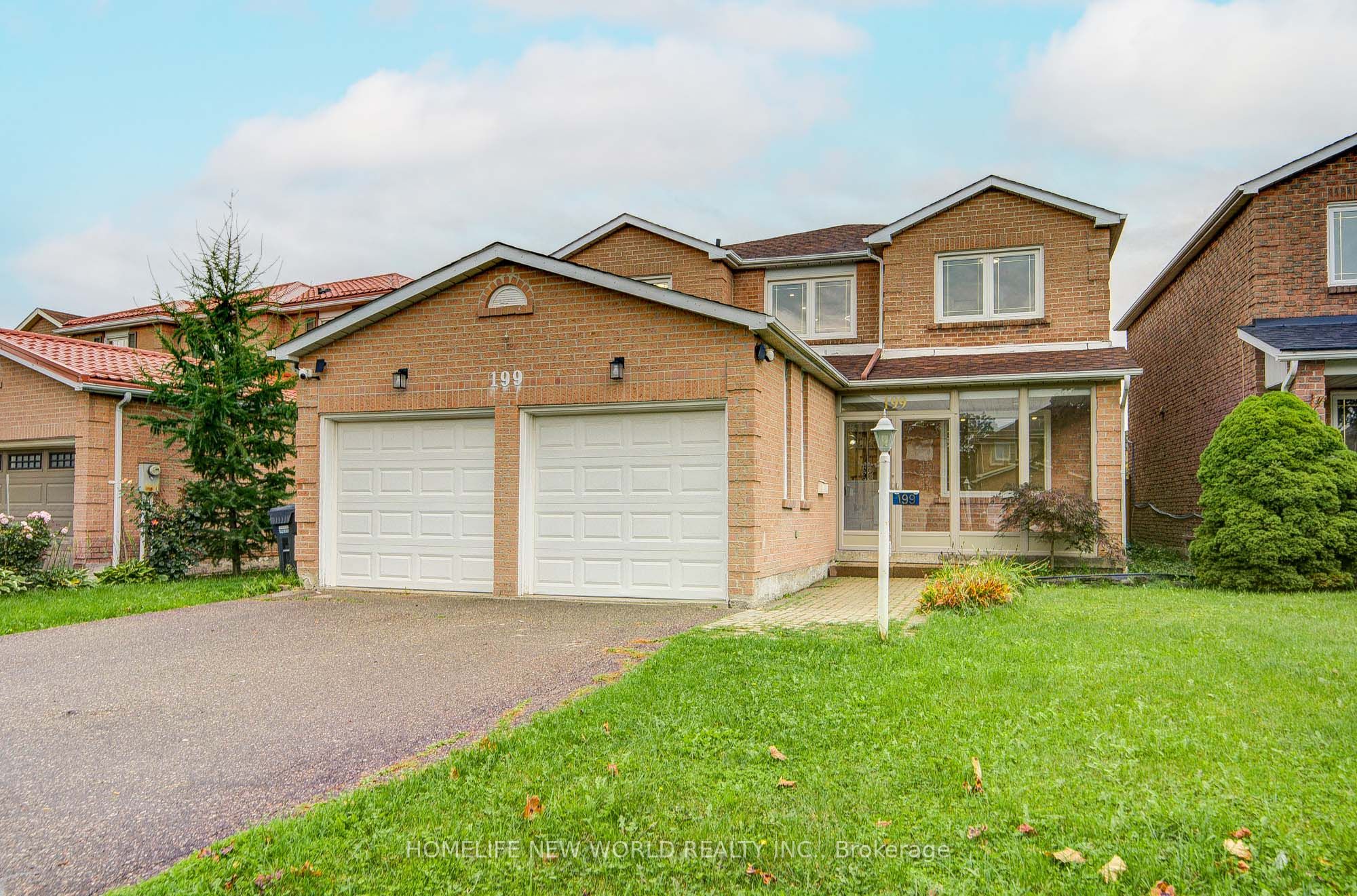 199 Harrowsmith Drive W, Mississauga, ON L5R 1R8 photo 2