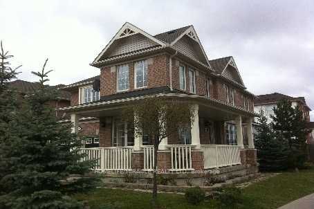 5936 Whitehorn Avenue, Mississauga, ON L5V 2Y8 photo 3
