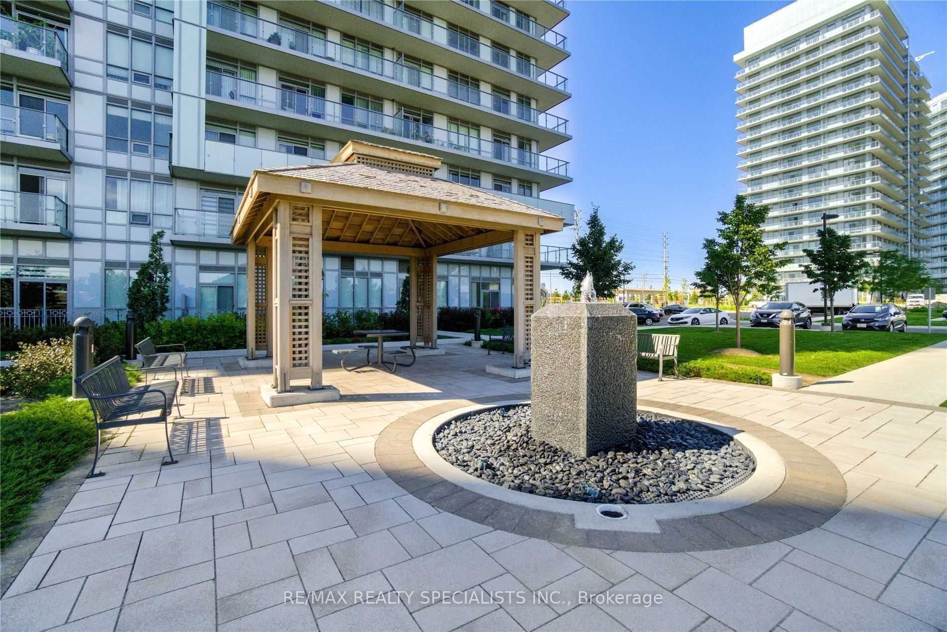 4677 Glen Erin Drive 302, Mississauga, ON L5M 2E3 photo 3