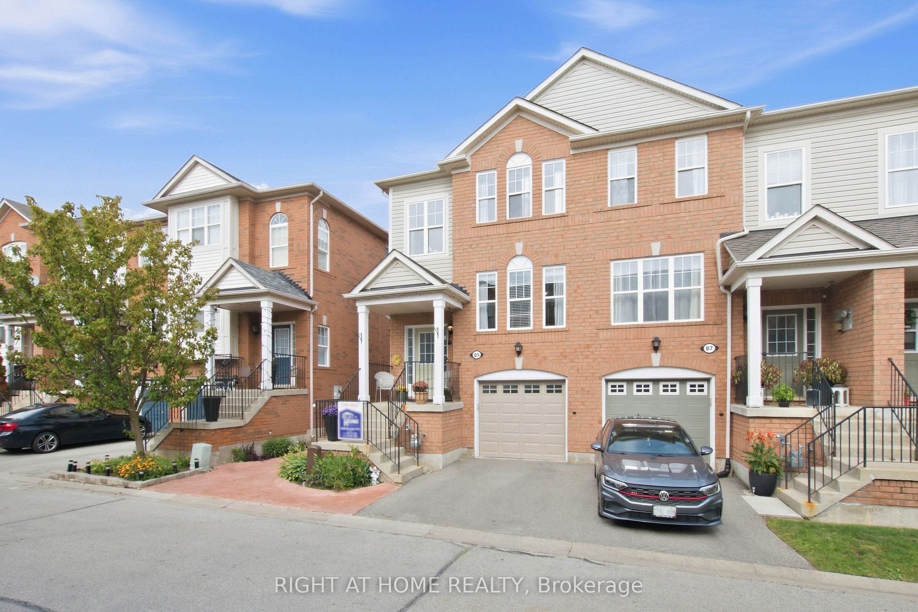 85 Seed House Lane, Halton Hills, ON L7G 6K4 photo 2