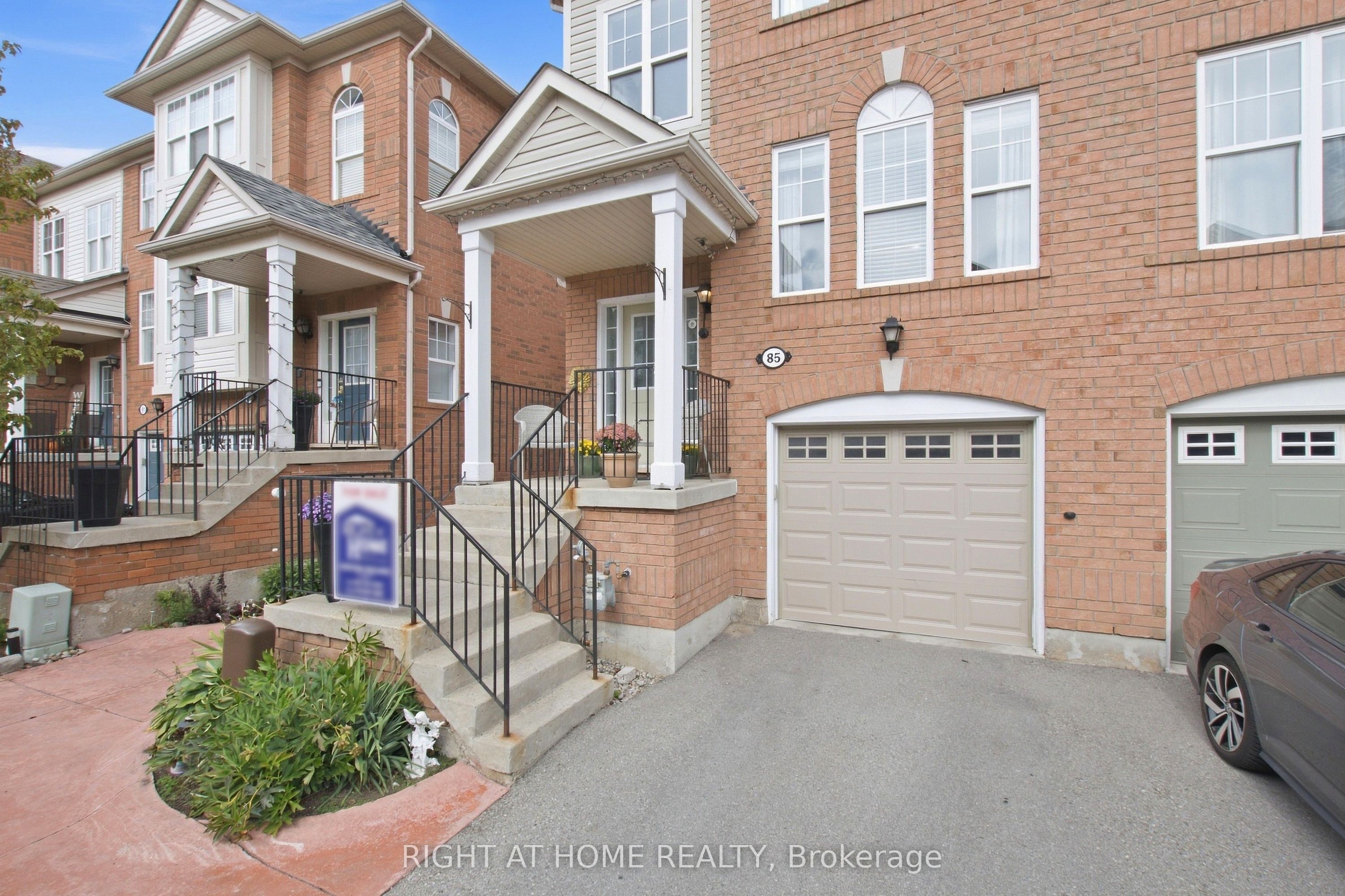 85 Seed House Lane, Halton Hills, ON L7G 6K4 photo 3