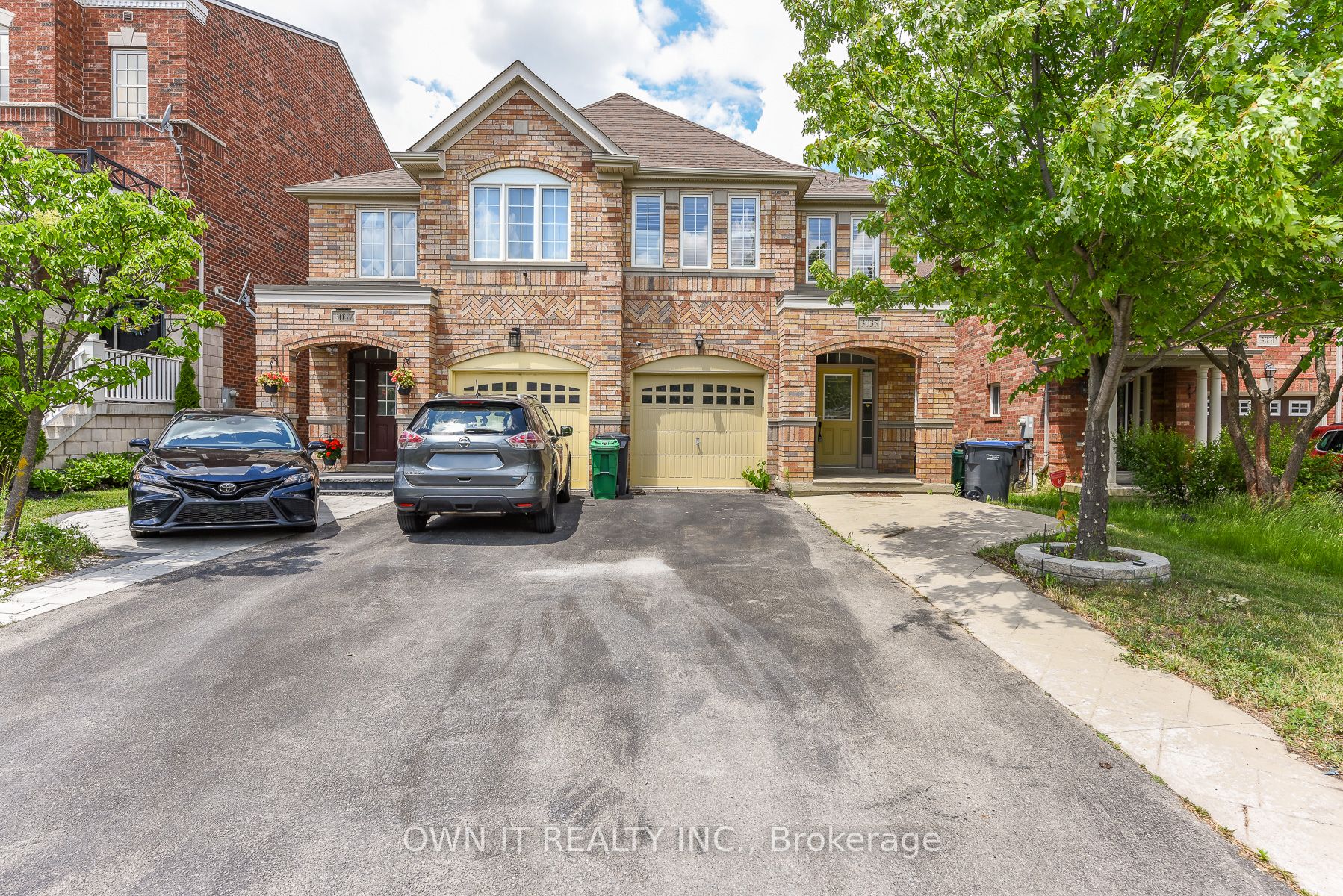 3035 Mission Hill Drive, Mississauga, ON L5M 0B8
