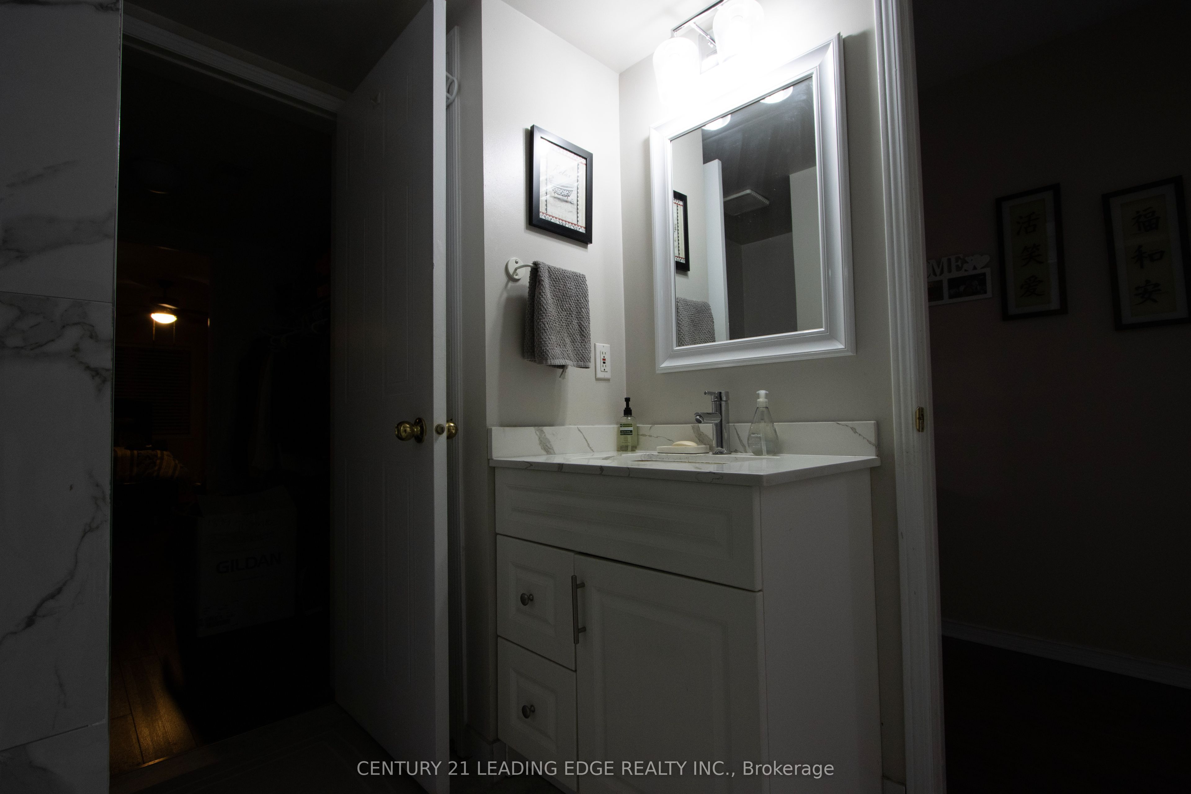 111 Bristol Road 109, Mississauga, ON L4Z 3P6 photo 4