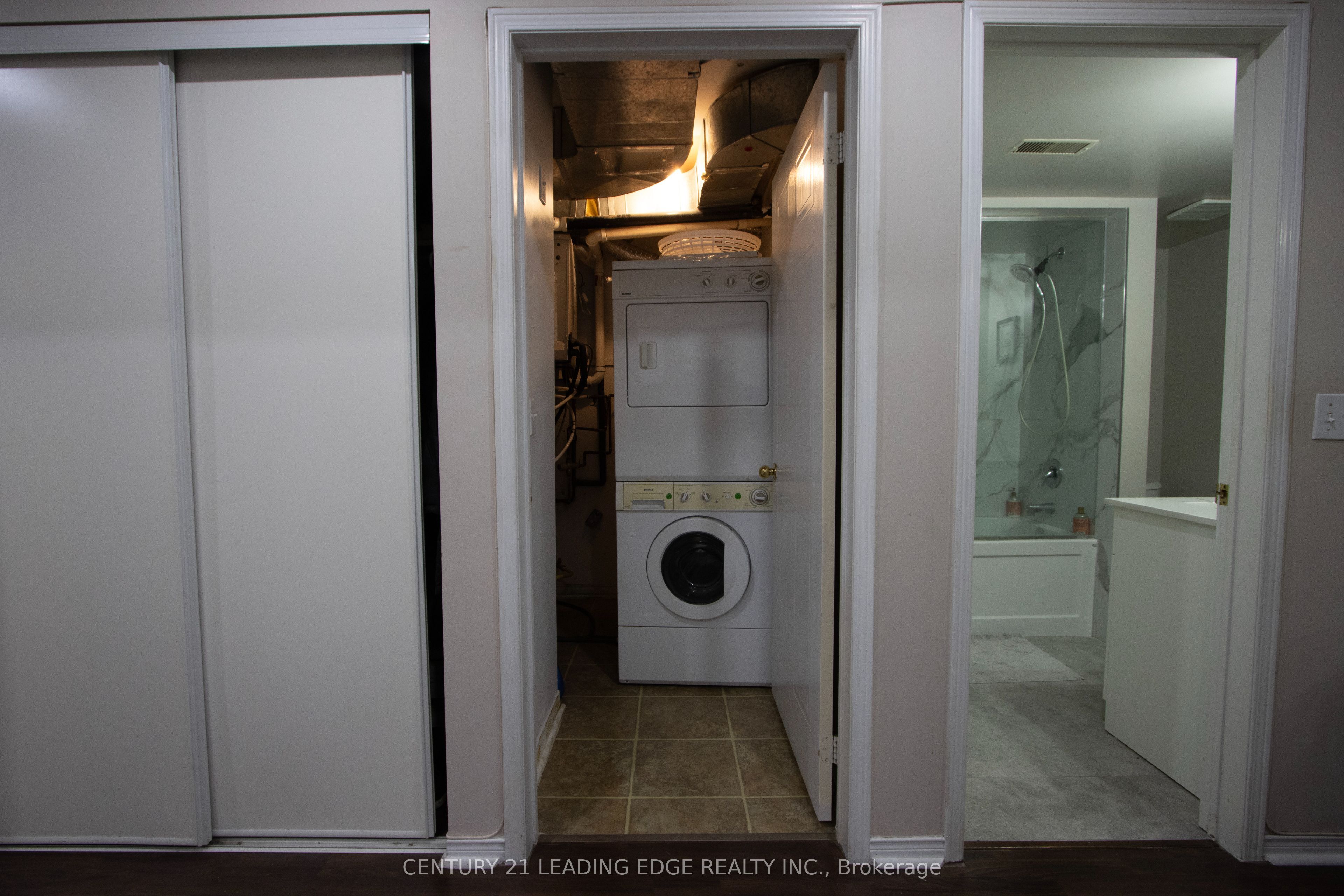 111 Bristol Road 109, Mississauga, ON L4Z 3P6 photo 5