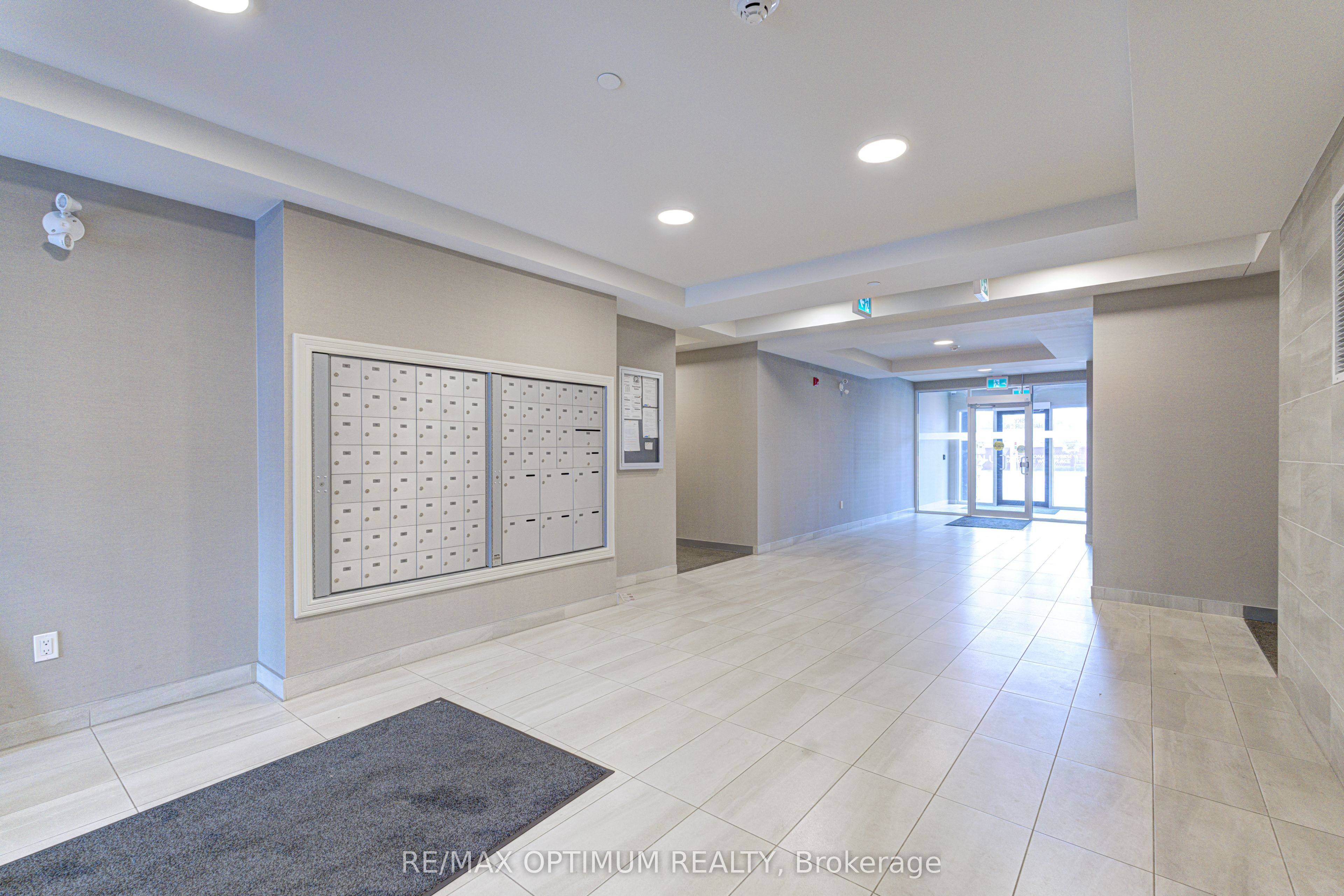58 Sky Harbour Drive 108, Brampton, ON L6Y 6J1 photo 4