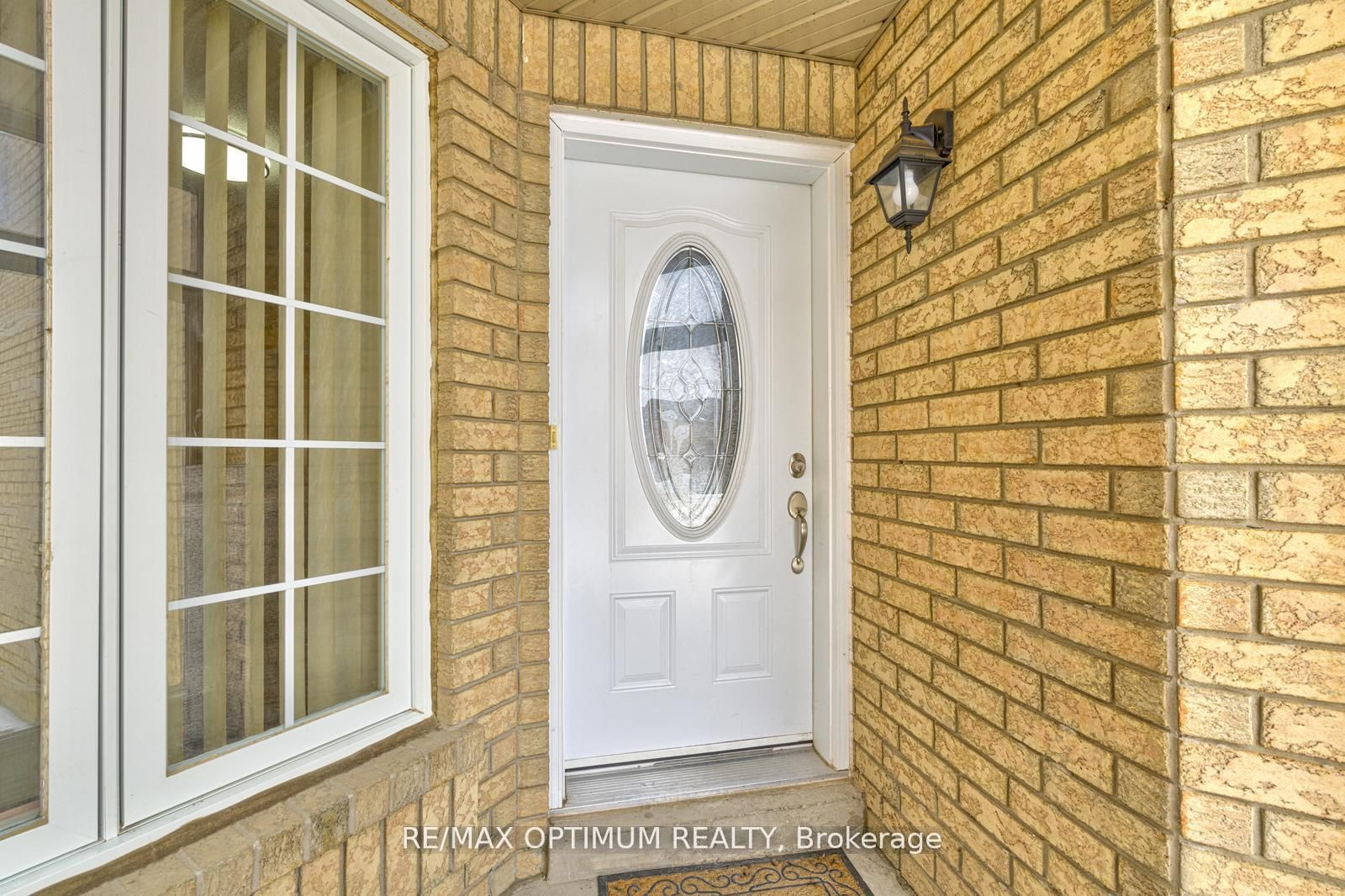 26 Tumbleweed Trail, Brampton, ON L6Y 5A1 photo 3