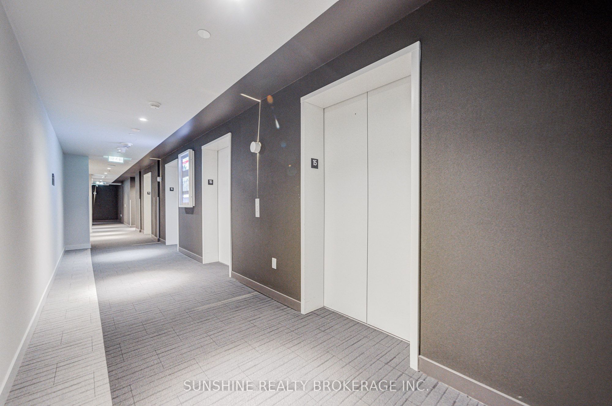 3900 CONFEDERATION Parkway 1508, Mississauga, ON L5M 0M3 photo 3