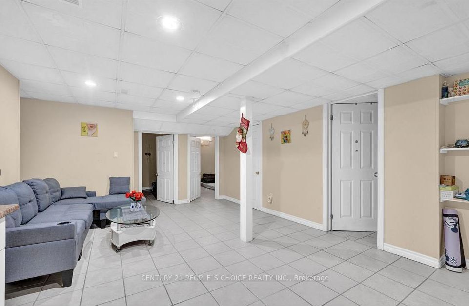 104 Larkspur Road Basement, Brampton, ON L6R 1X2 photo 3