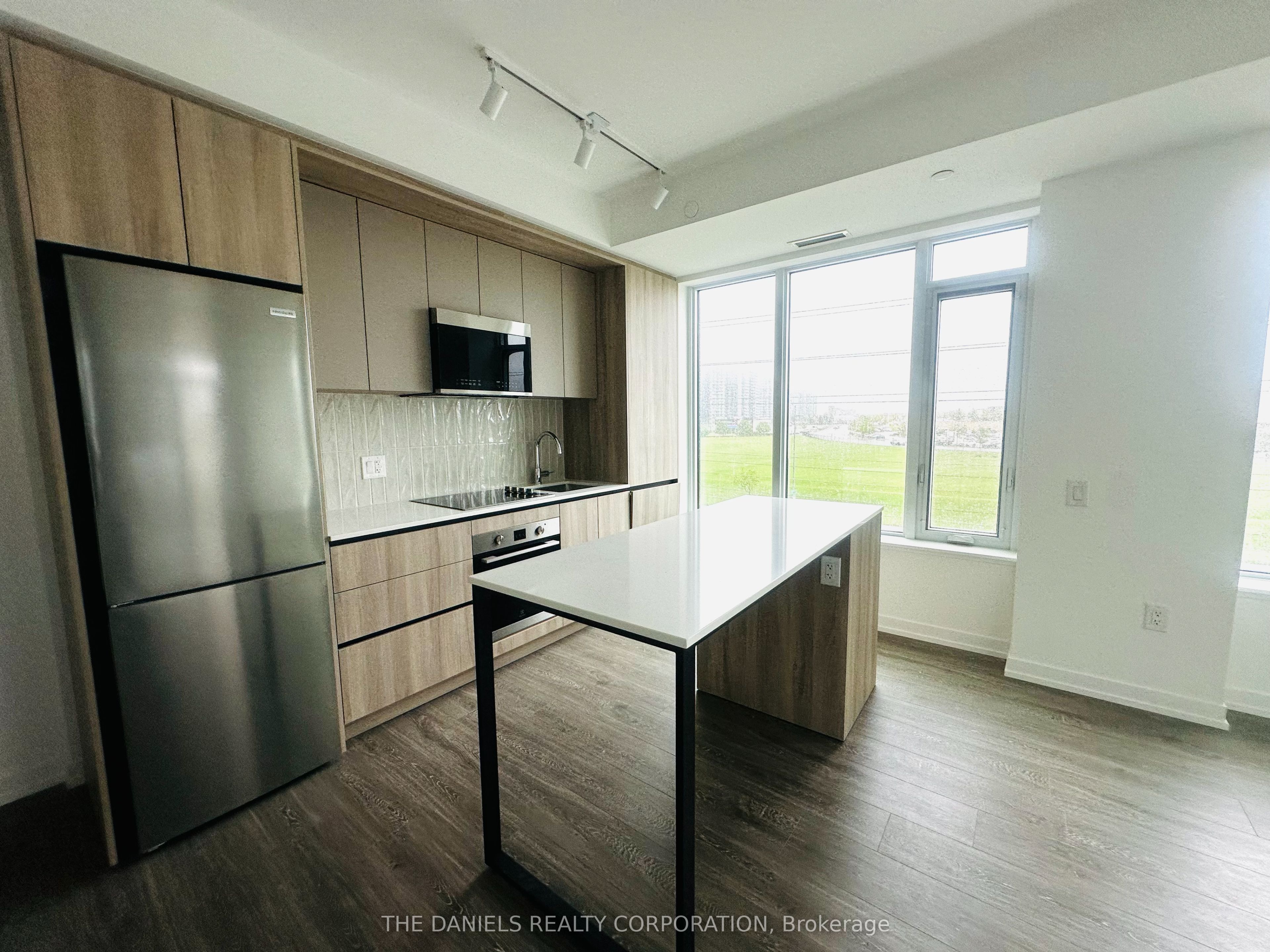 2485 Eglinton Avenue W 603, Mississauga, ON L5M 2T1
