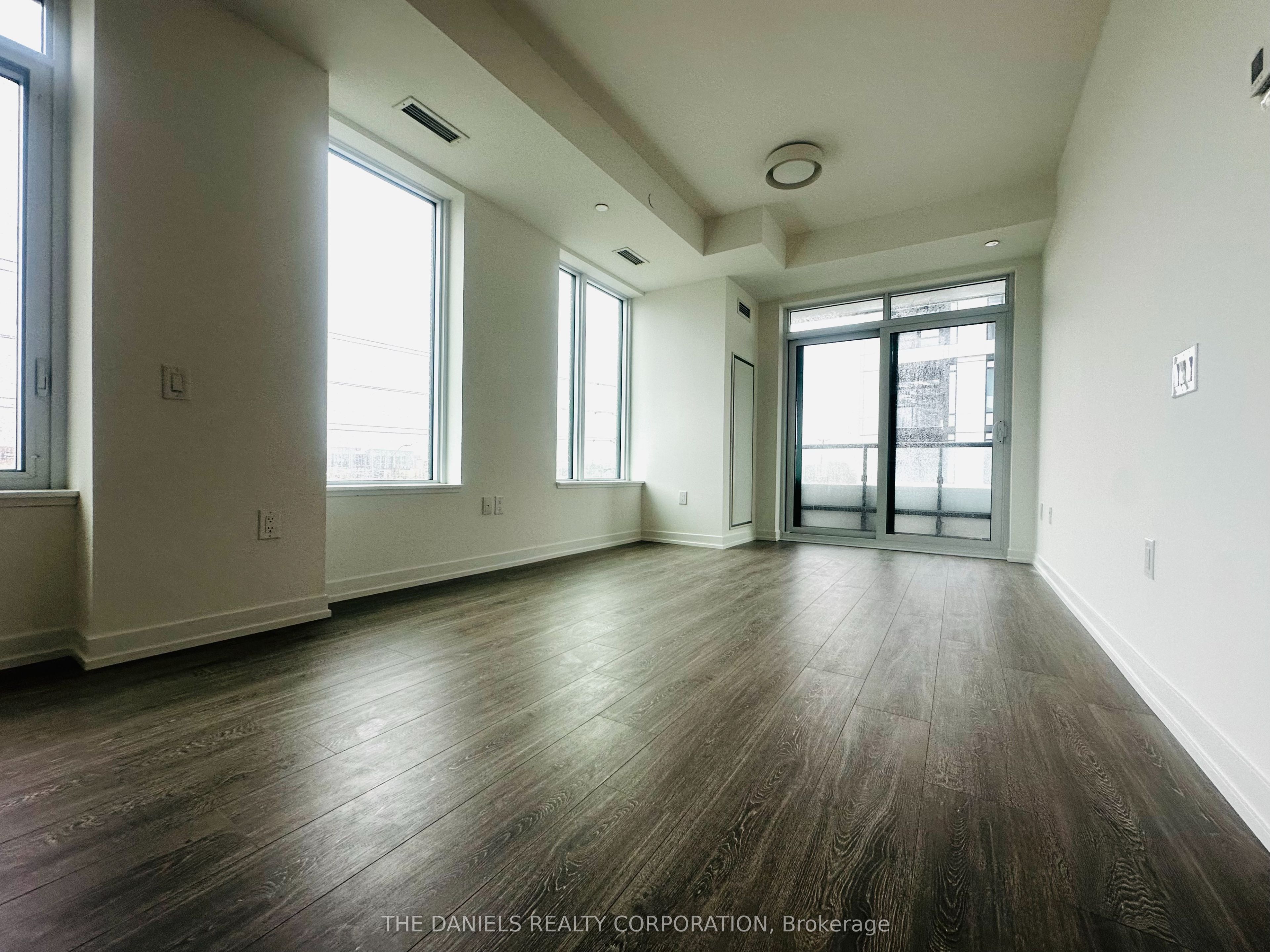 2485 Eglinton Avenue W 603, Mississauga, ON L5M 2T1 photo 3