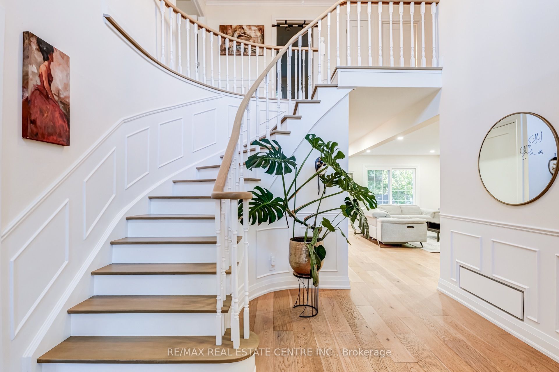167 Whitchurch Mews Upper Level, Mississauga, ON L5A 4B2 photo 3