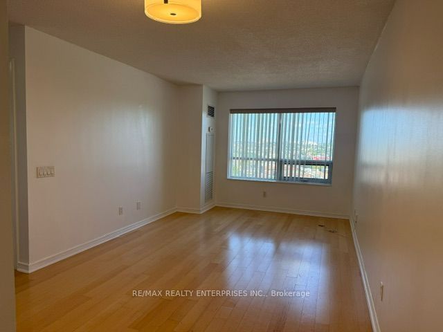61 Heintzman Street 1310, Toronto, ON M6P 5A2 photo 4