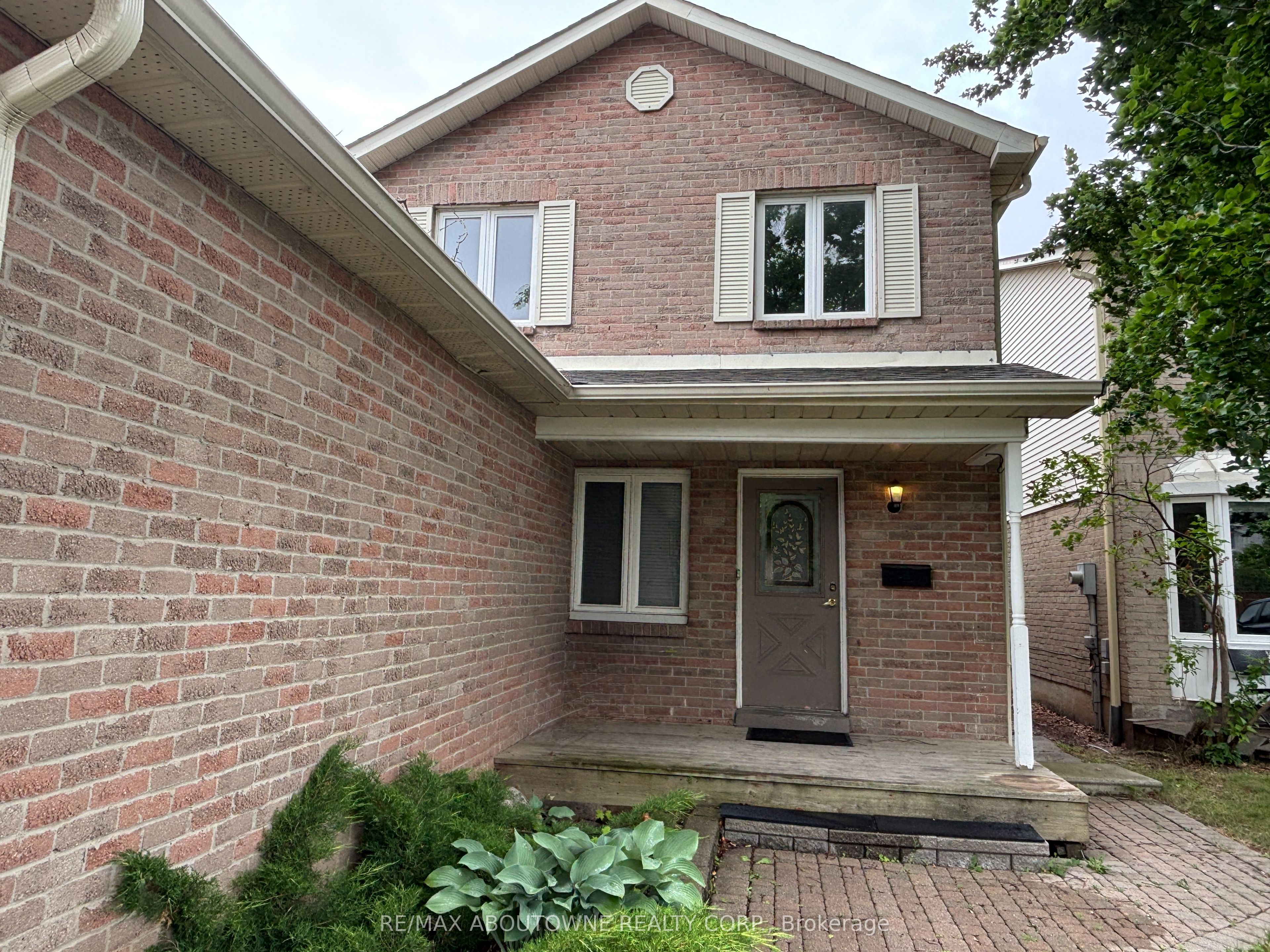 3072 Patrick Crescent, Mississauga, ON L5N 3G5 photo 5