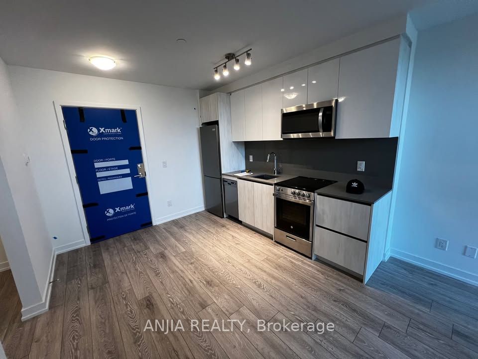 3100 Keele Street 412, Toronto, ON M3M 2H4