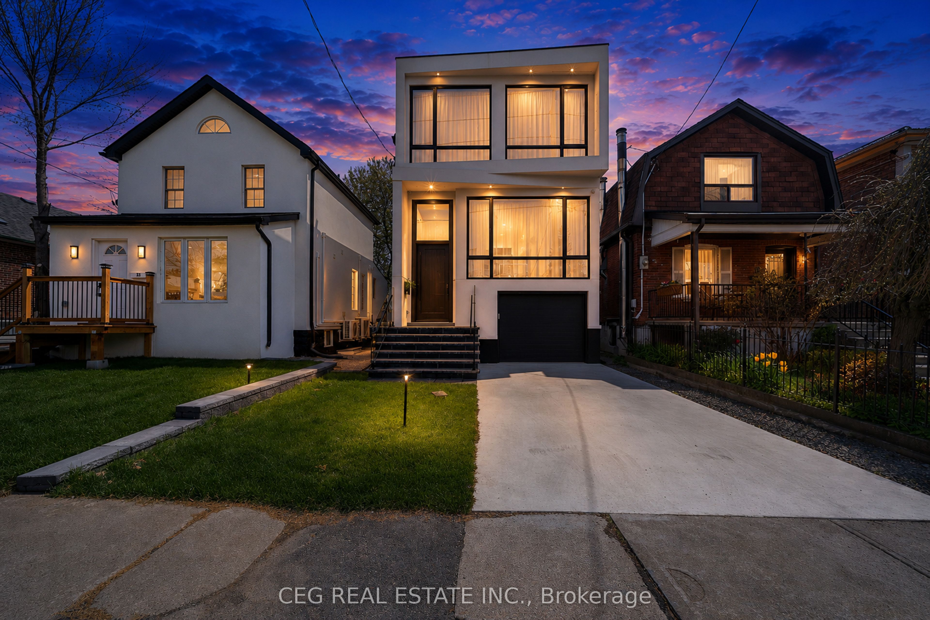 21 Sixteenth Street, Toronto, ON M8V 3J7 photo 2