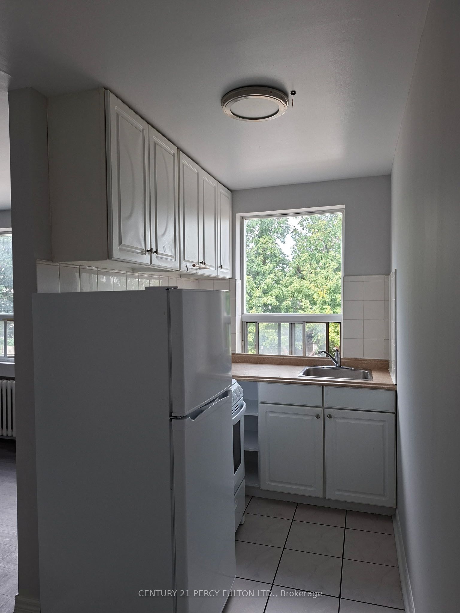 2275 Weston Road 206, Toronto, ON M9N 1Y3 photo 3