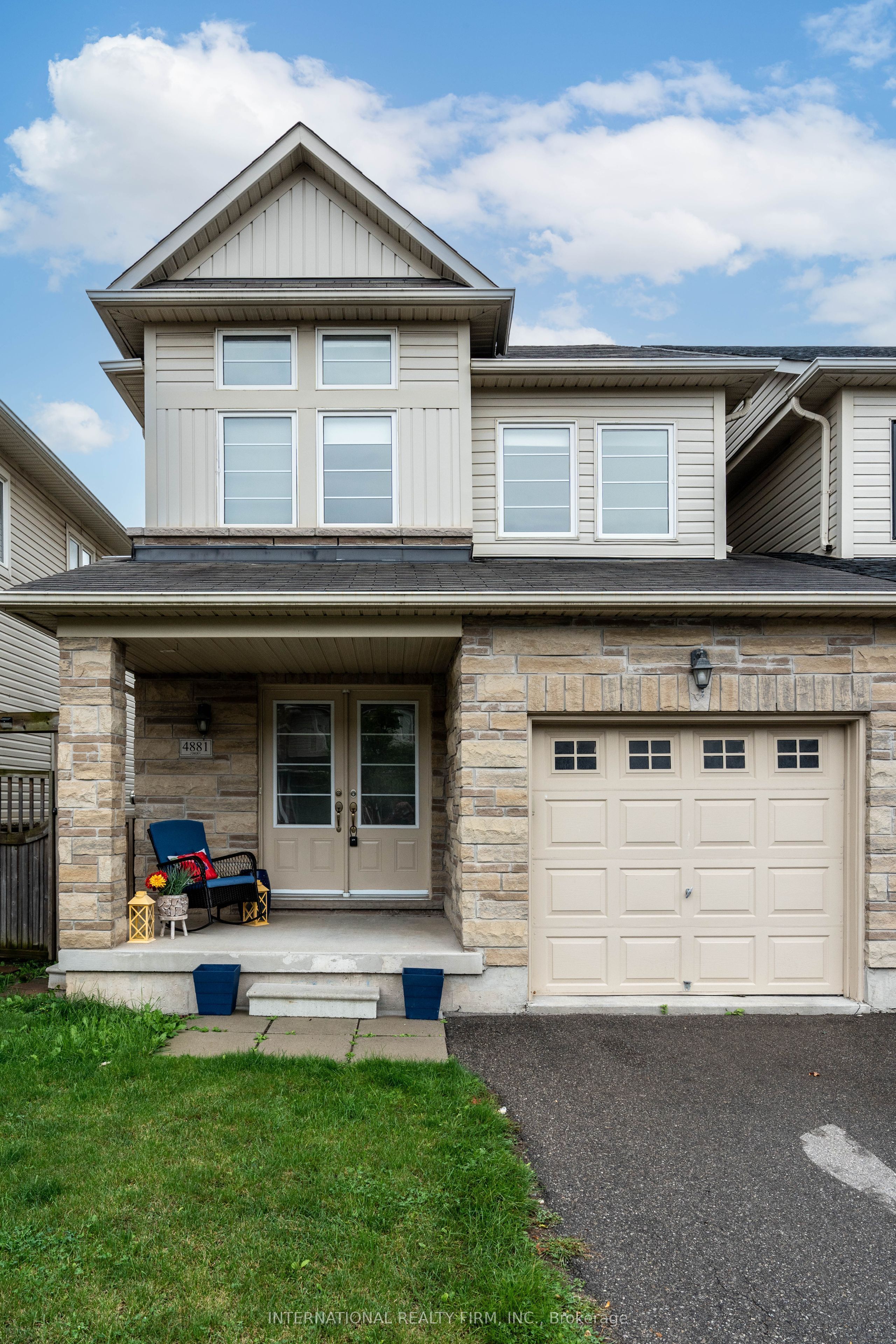 4881 E Capri Crescent, Burlington, ON L7M 0H8 photo 3