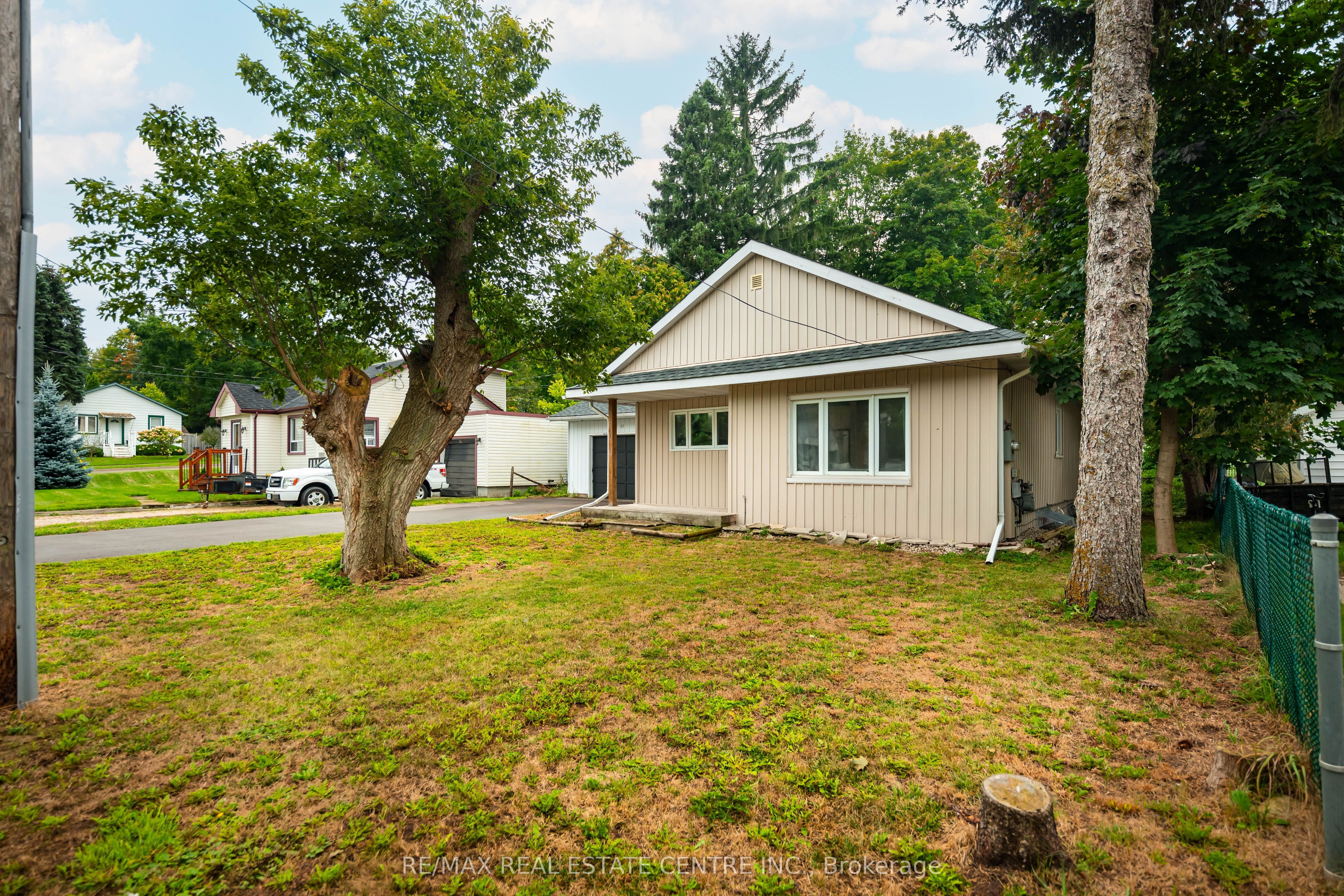 23 Third Street, Orangeville, ON L9W 2B2 photo 3