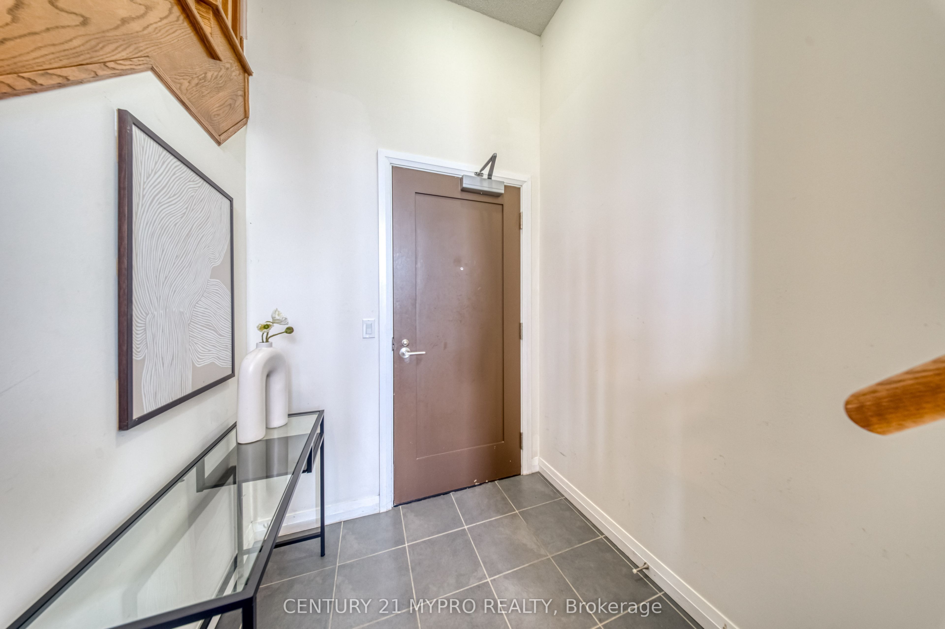 55 Eglinton Avenue W 103, Mississauga, ON L5M 8E4 photo 4