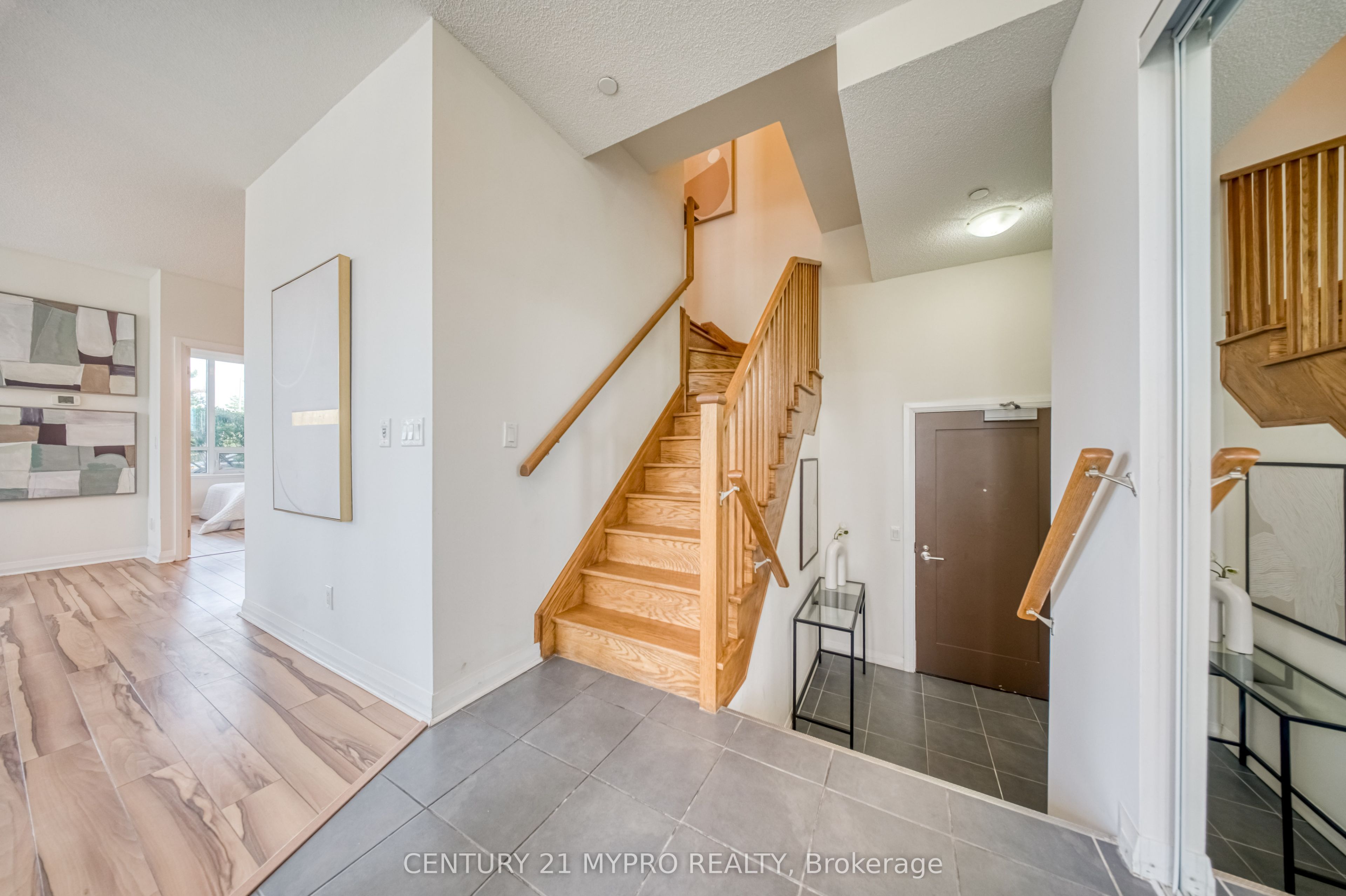 55 Eglinton Avenue W 103, Mississauga, ON L5M 8E4 photo 5