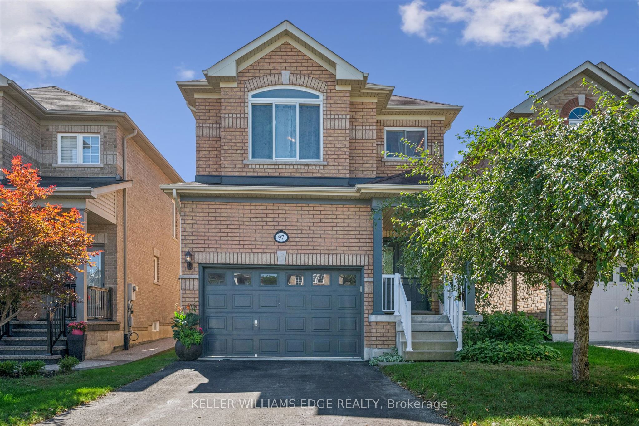 97 Meadowlark Drive N, Halton Hills, ON L7G 0C5 photo 2