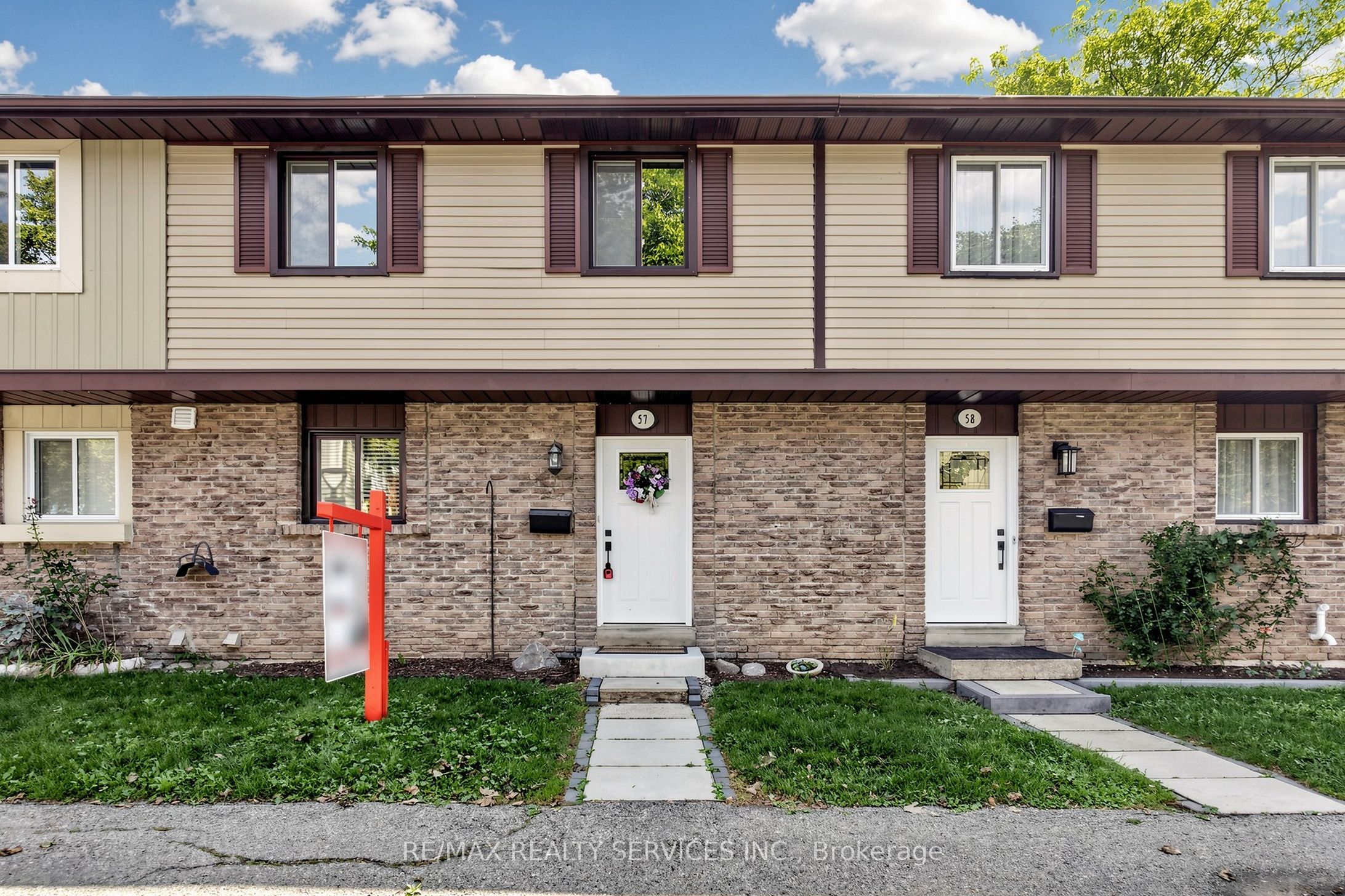 93 Hansen Road N 57, Brampton, ON L6V 3C8