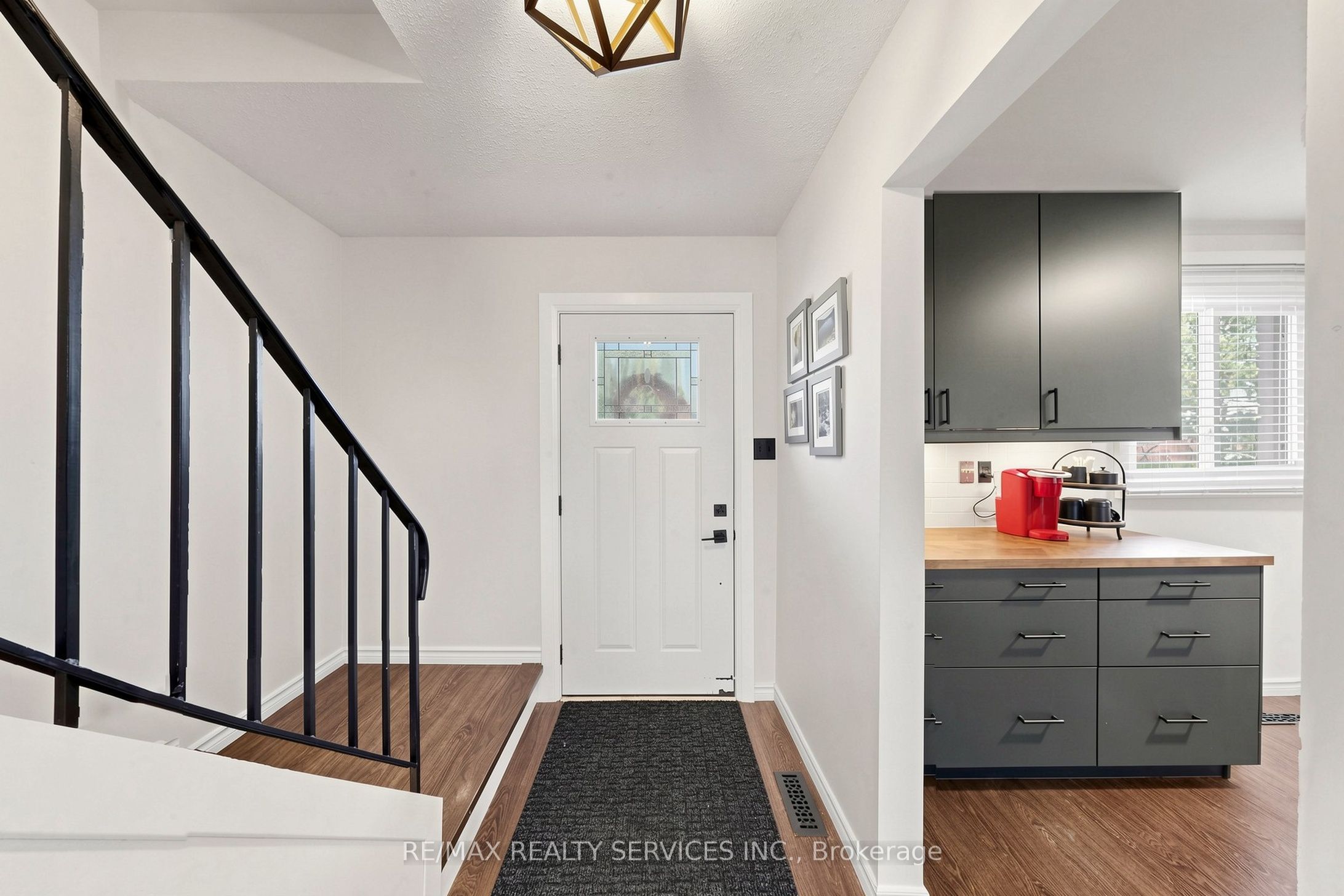 93 Hansen Road N 57, Brampton, ON L6V 3C8 photo 4