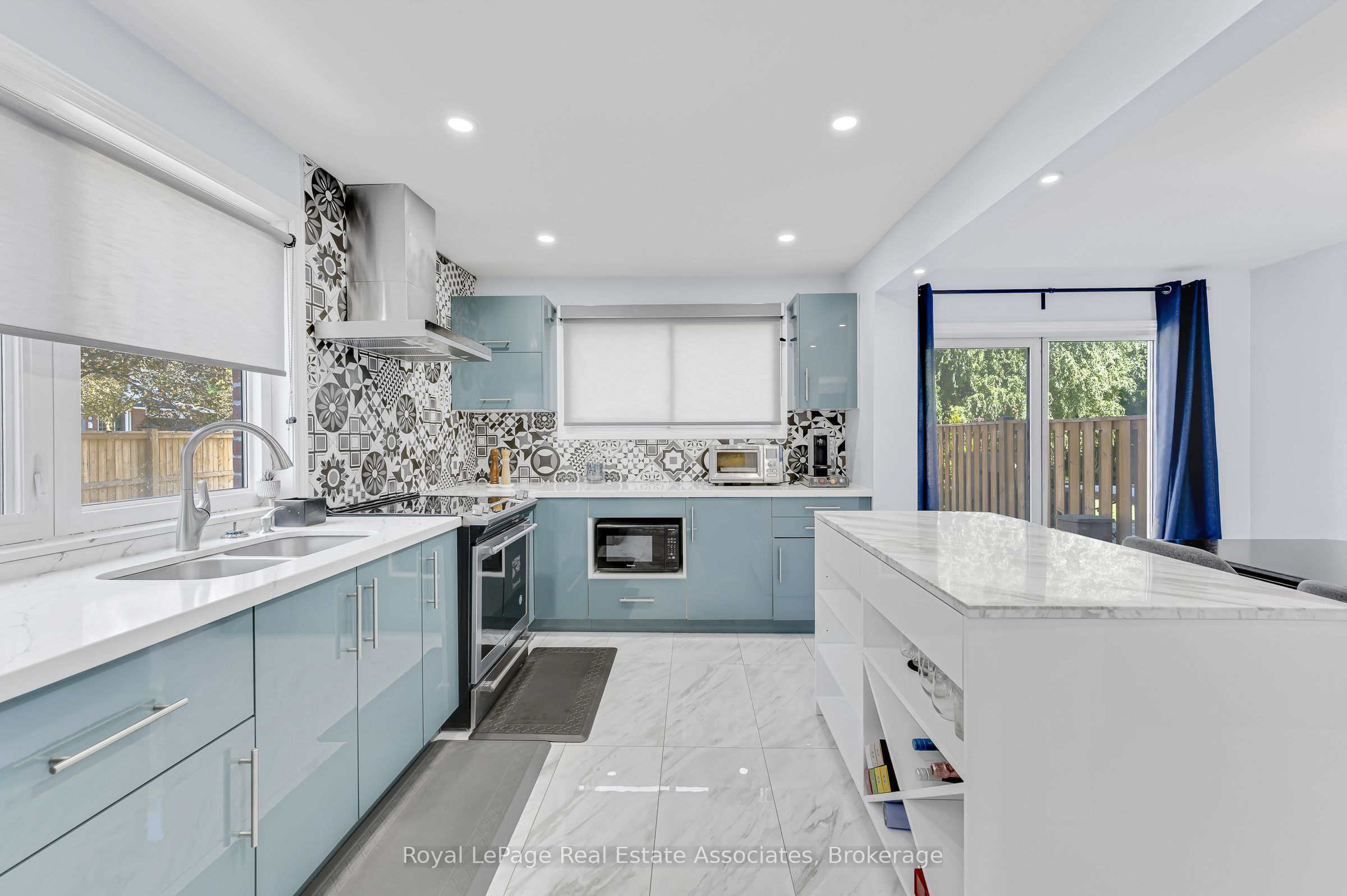 2782 Hollington Crescent, Mississauga, ON L5K 1E9 photo 4