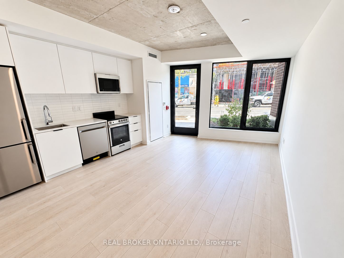 410 Keele Street 103, Toronto, ON M6P 2K8 photo 4