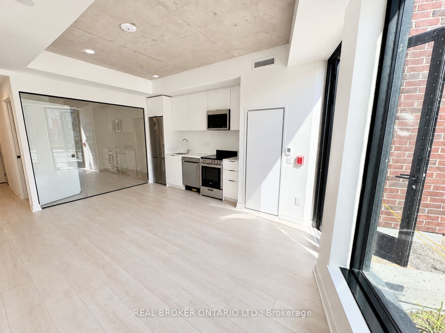 410 Keele Street 103, Toronto, ON M6P 2K8 photo 5