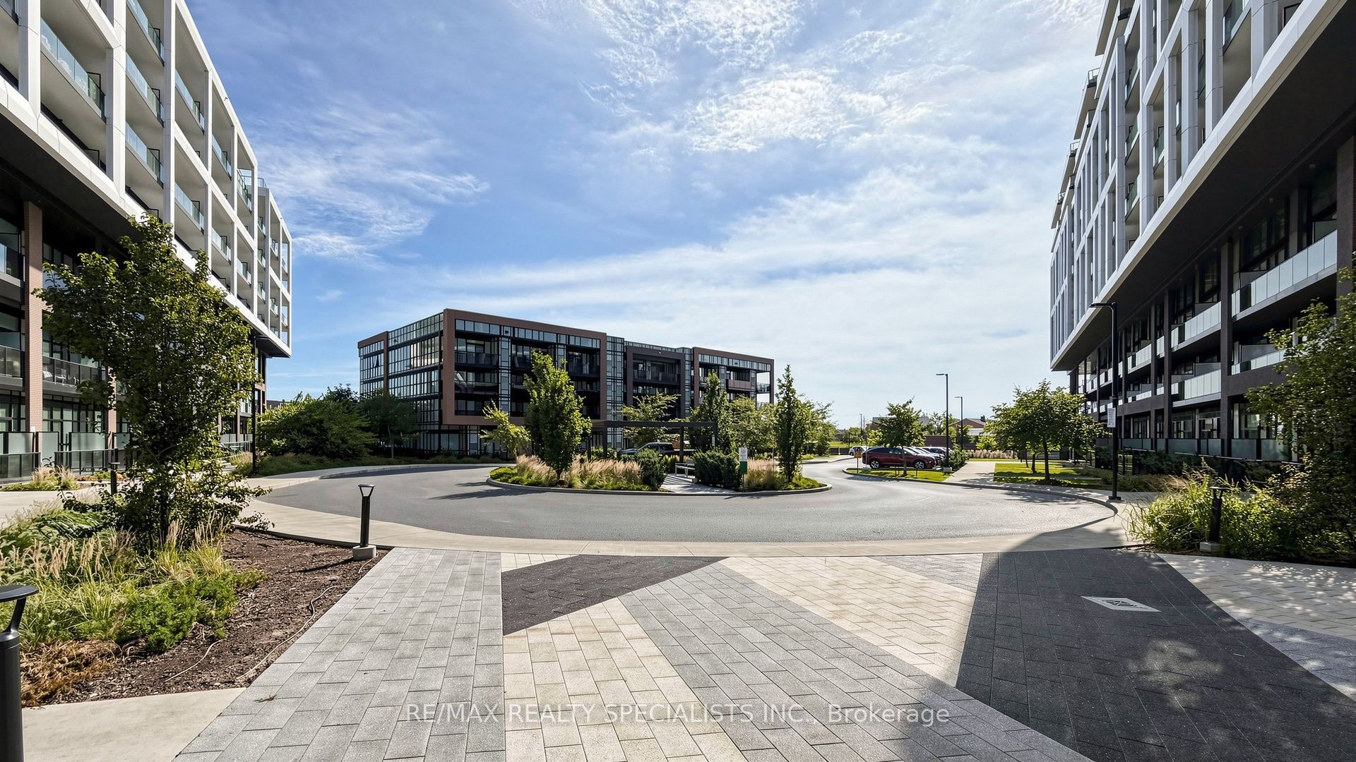 60 George Butchart Drive 601, Toronto, ON M3K 0A7 photo 2