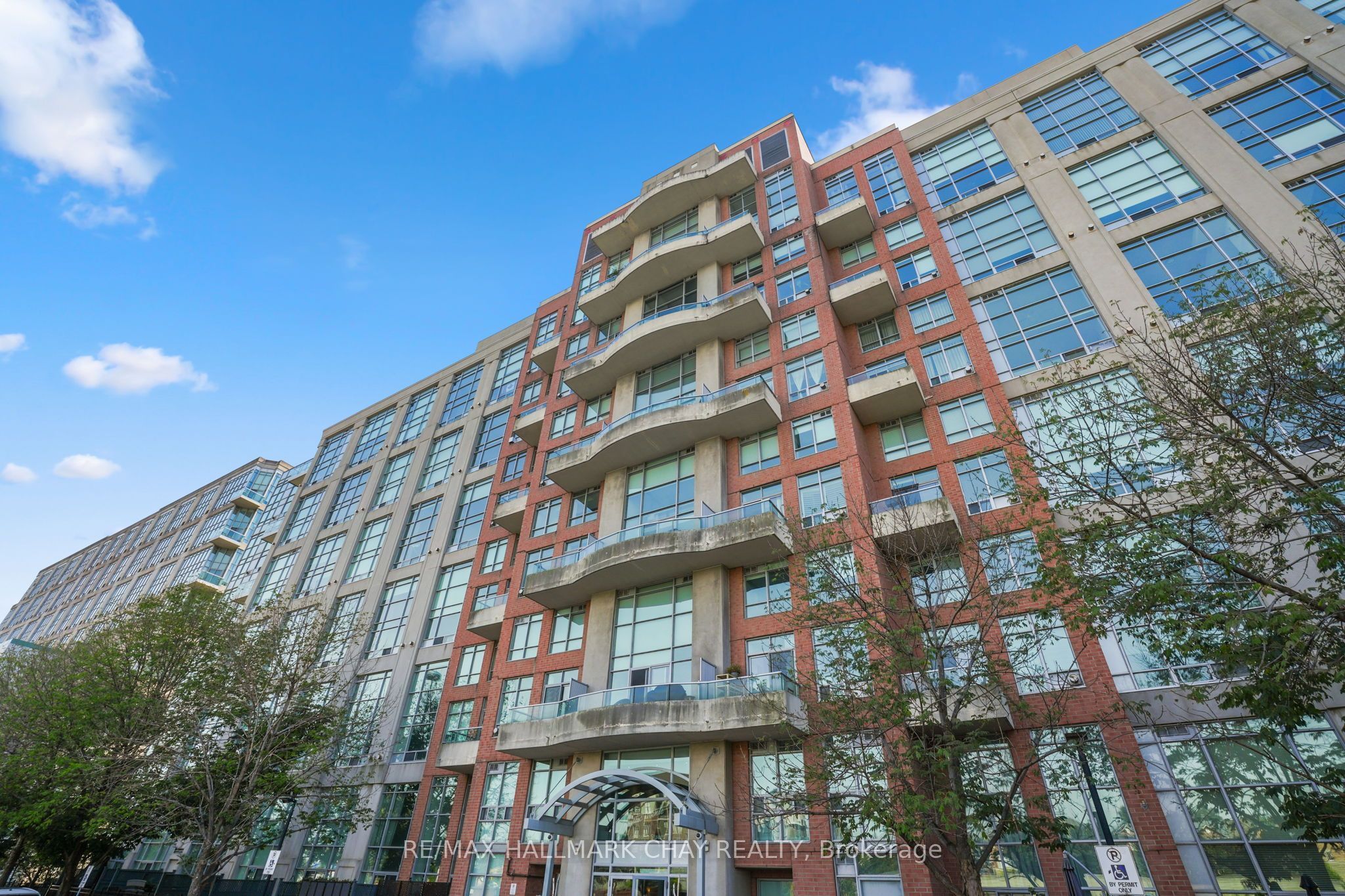 200 Manitoba Street 307, Toronto, ON M8Y 3Y9 photo 3