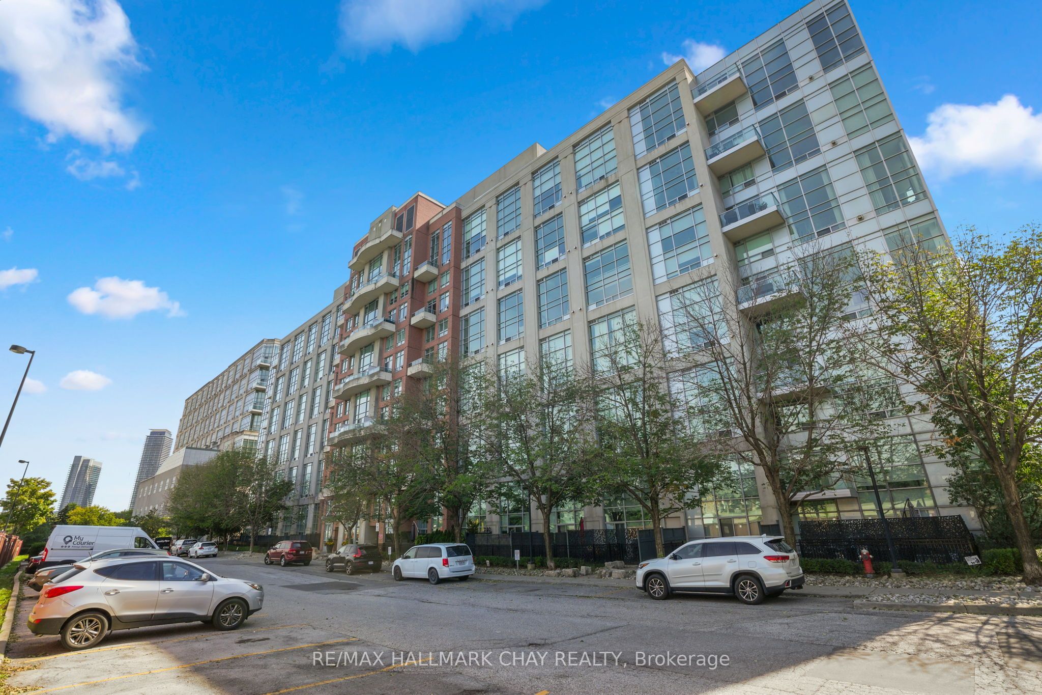 200 Manitoba Street 307, Toronto, ON M8Y 3Y9 photo 4