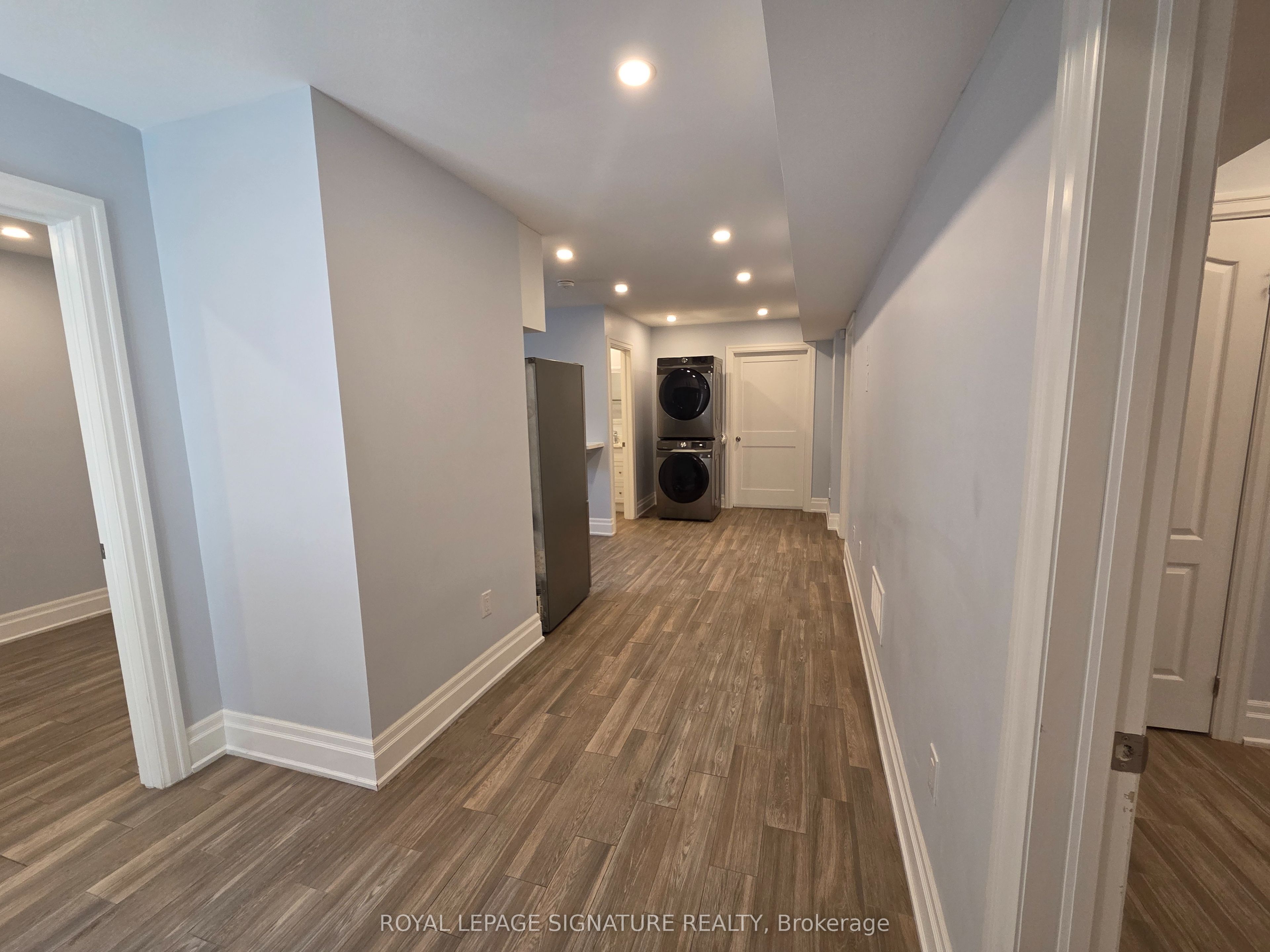 33 Ingleside Drive Lower, Toronto, ON M3K 1V2 photo 3