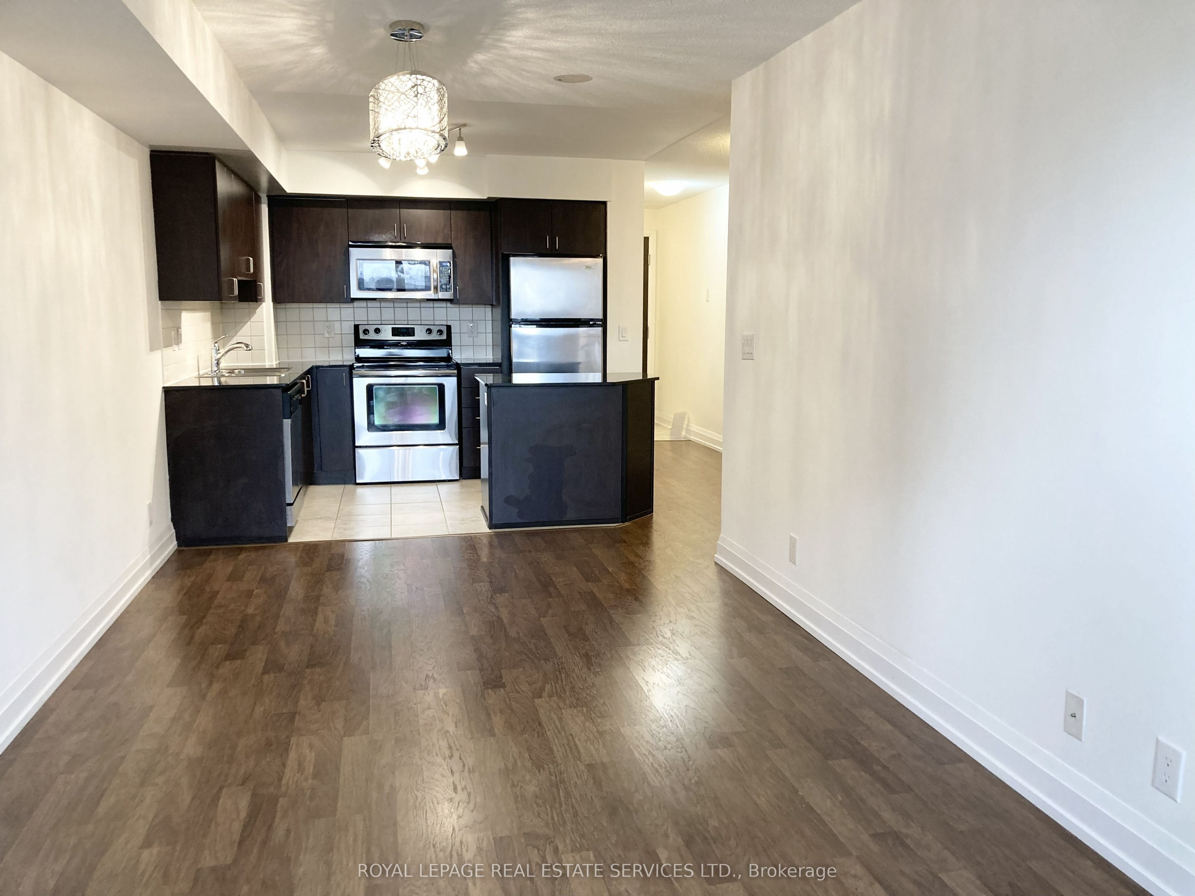 55 De Boers Drive 204, Toronto, ON M3J 0G5 photo 4