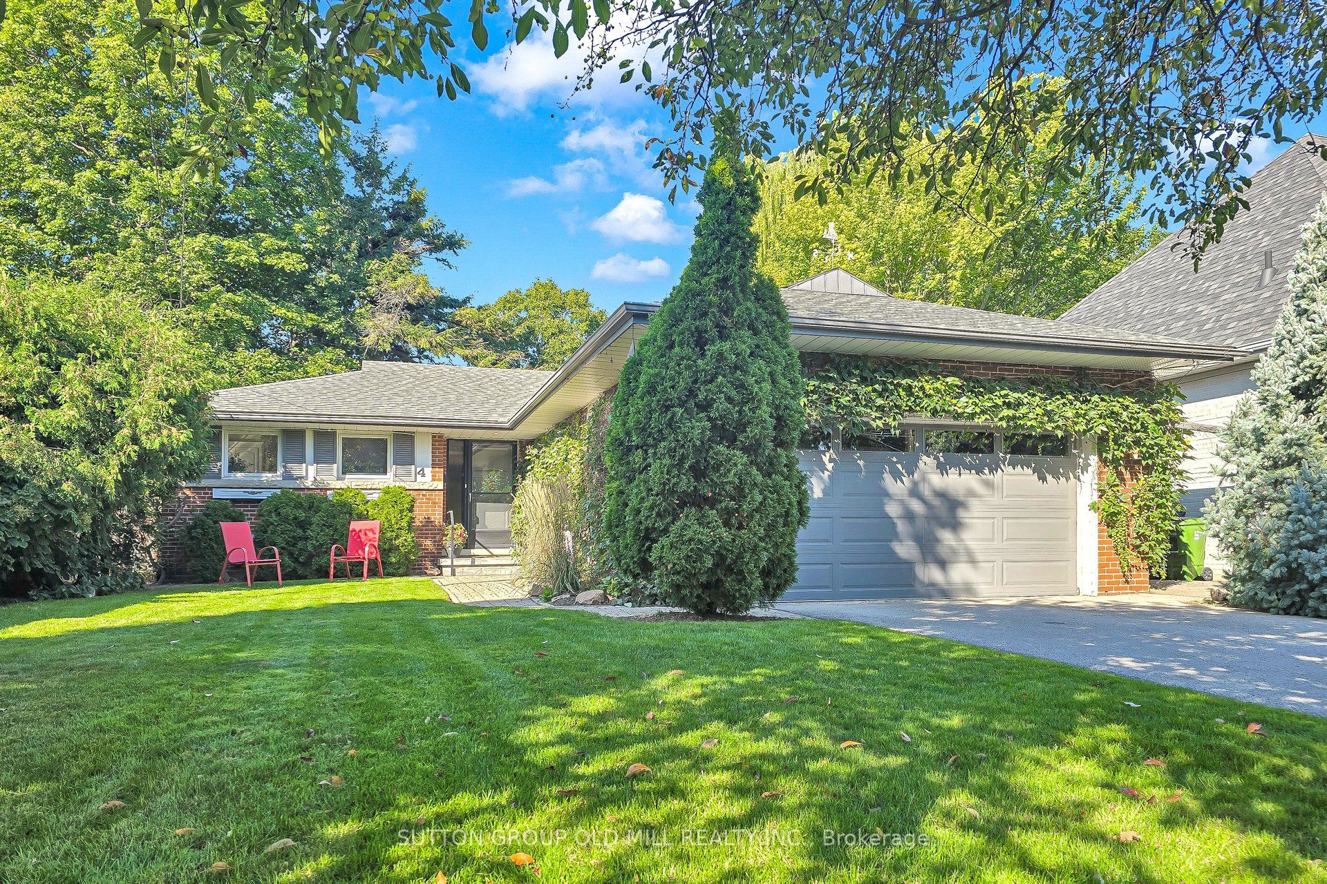 4 Ravenscrest Drive, Toronto, ON M9B 5M7 photo 4