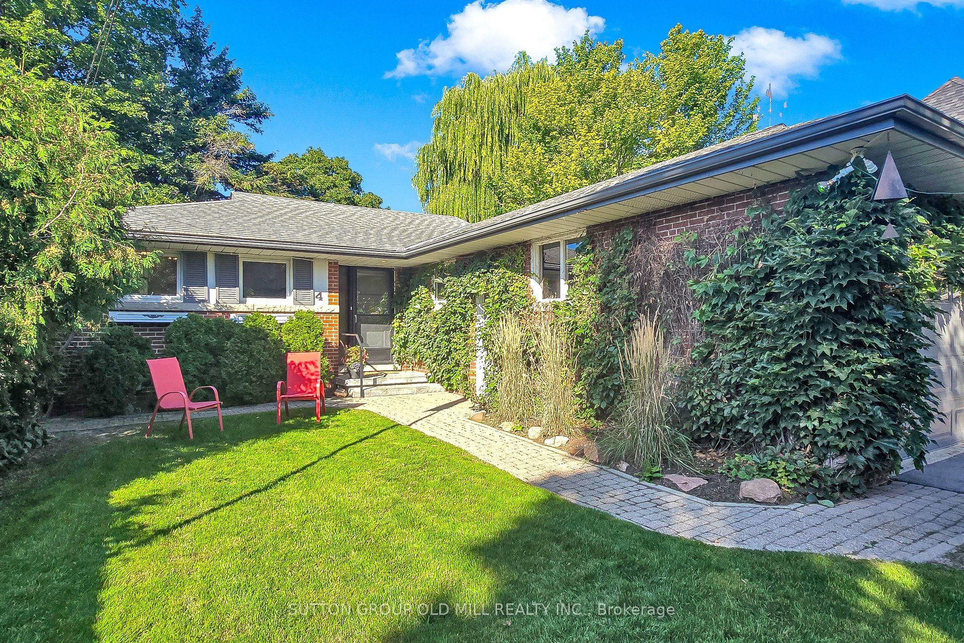 4 Ravenscrest Drive, Toronto, ON M9B 5M7 photo 5