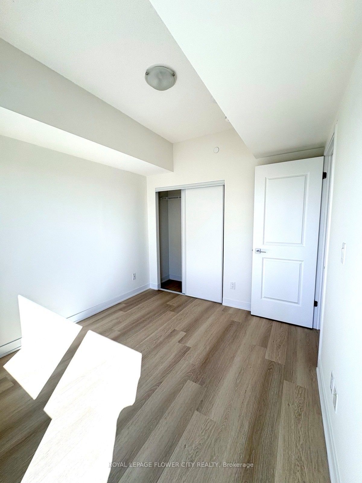 2825 Jane Street 1006, Toronto, ON M3N 2J5 photo 5