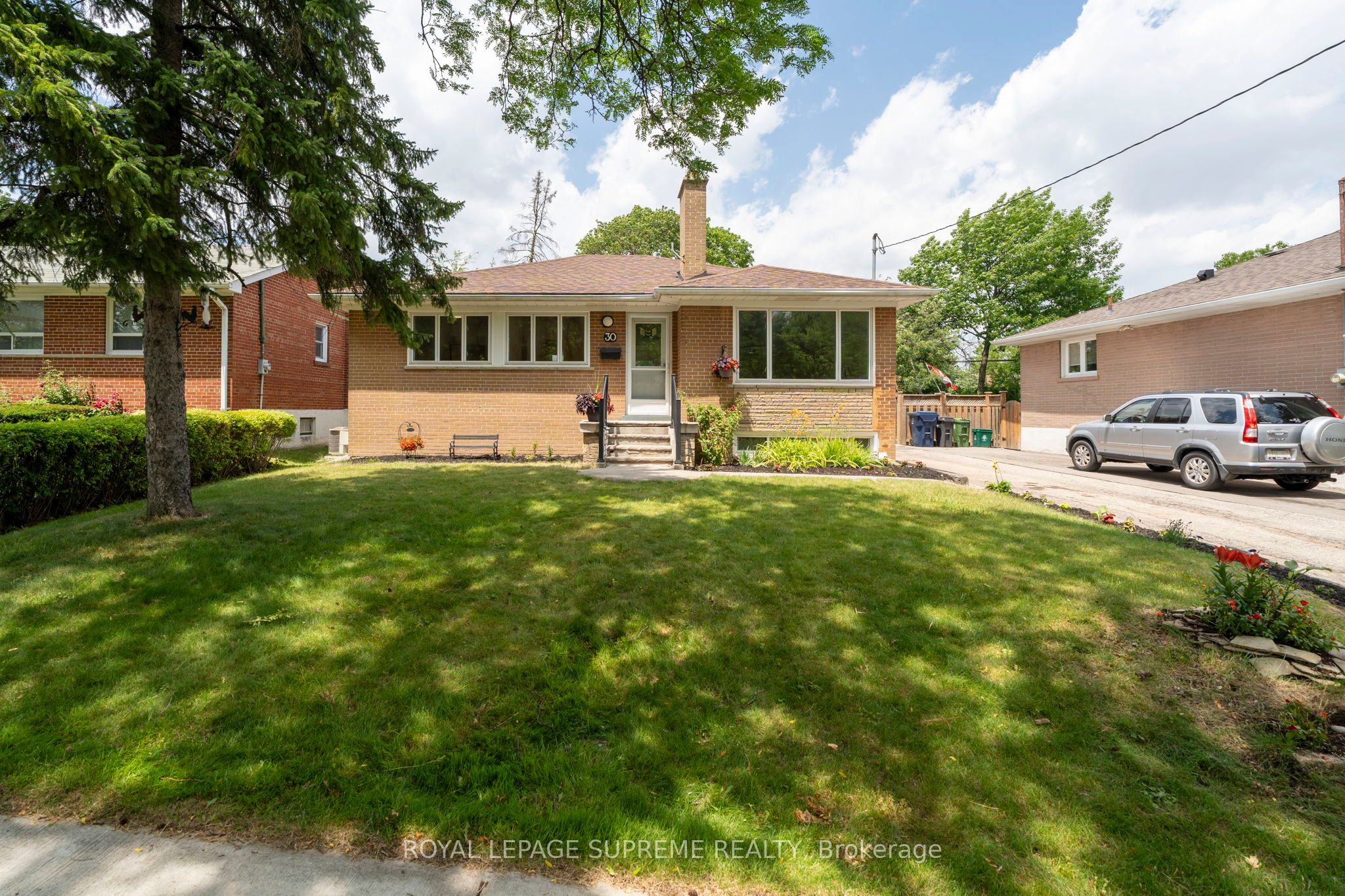 30 Benway Drive, Toronto, ON M9W 1Z3 photo 3