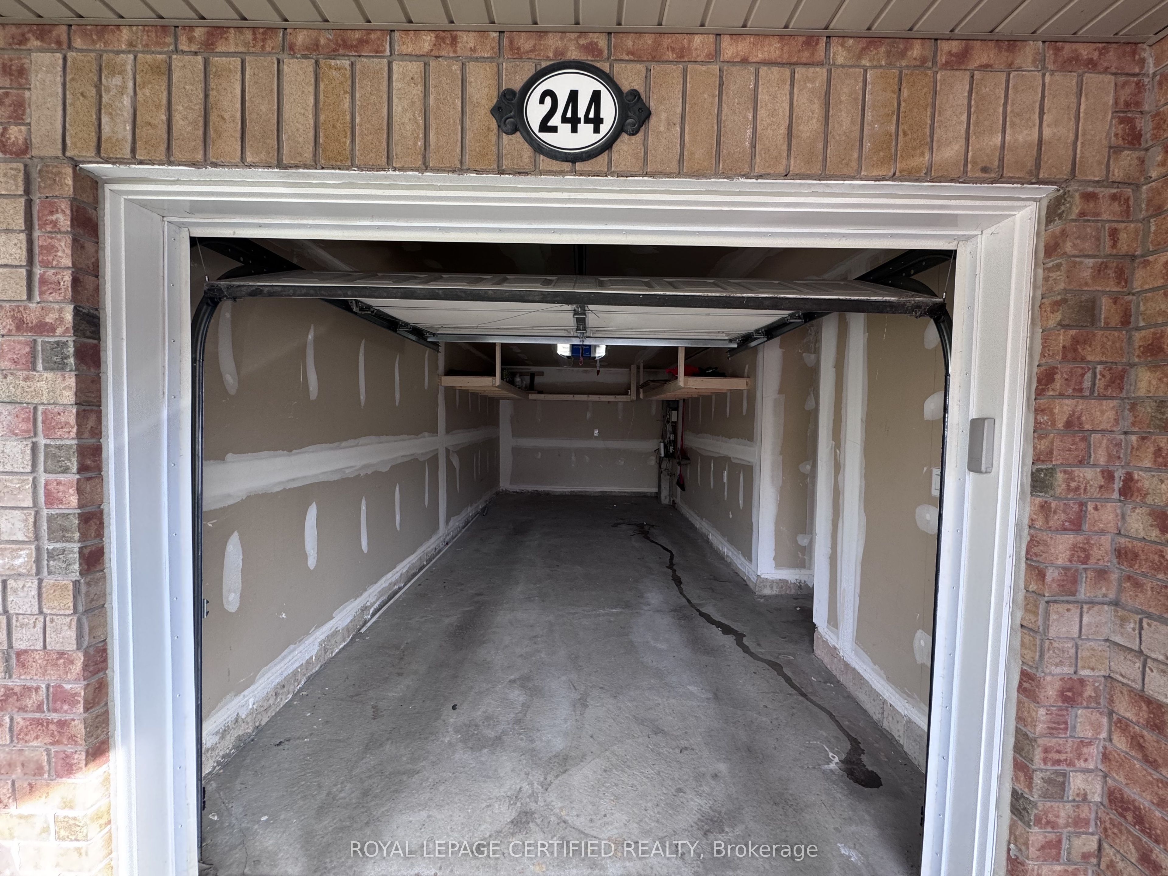 244 Mortimer Crescent, Milton, ON L9T 8N7 photo 3